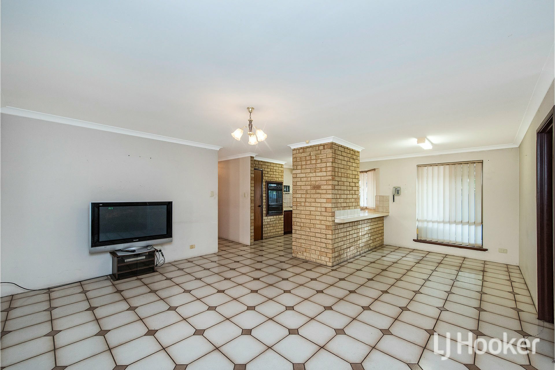 16 Geographe Way, THORNLIE