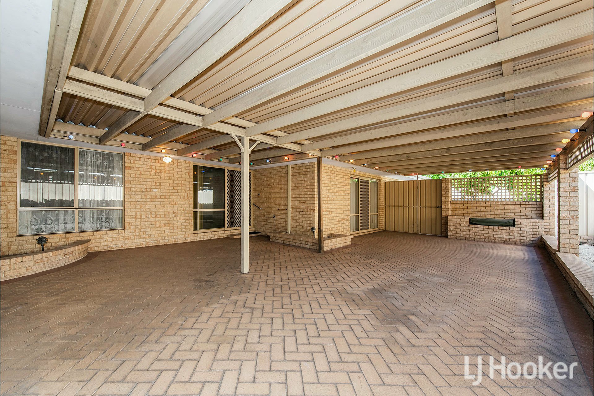 16 Geographe Way, THORNLIE