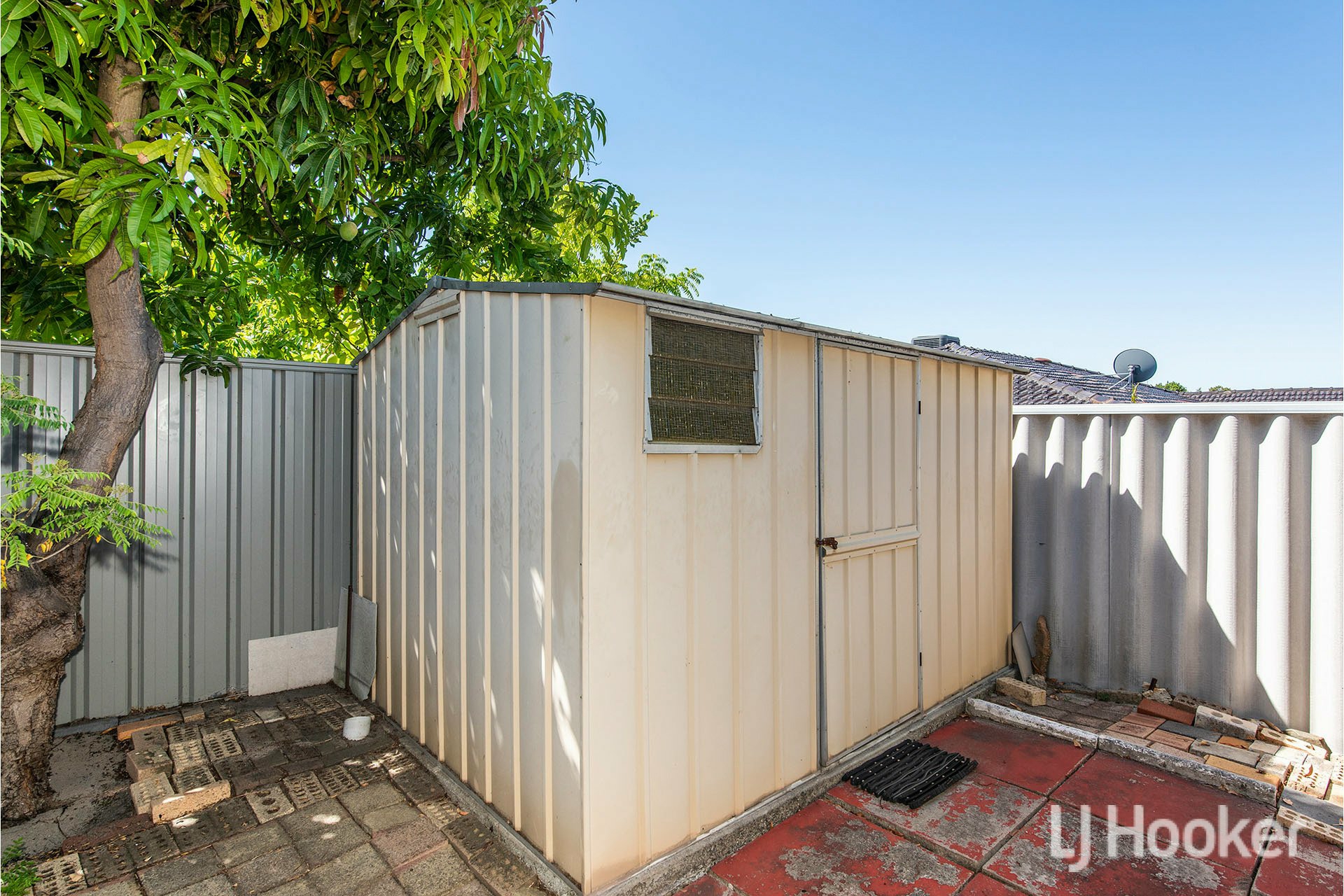16 Geographe Way, THORNLIE