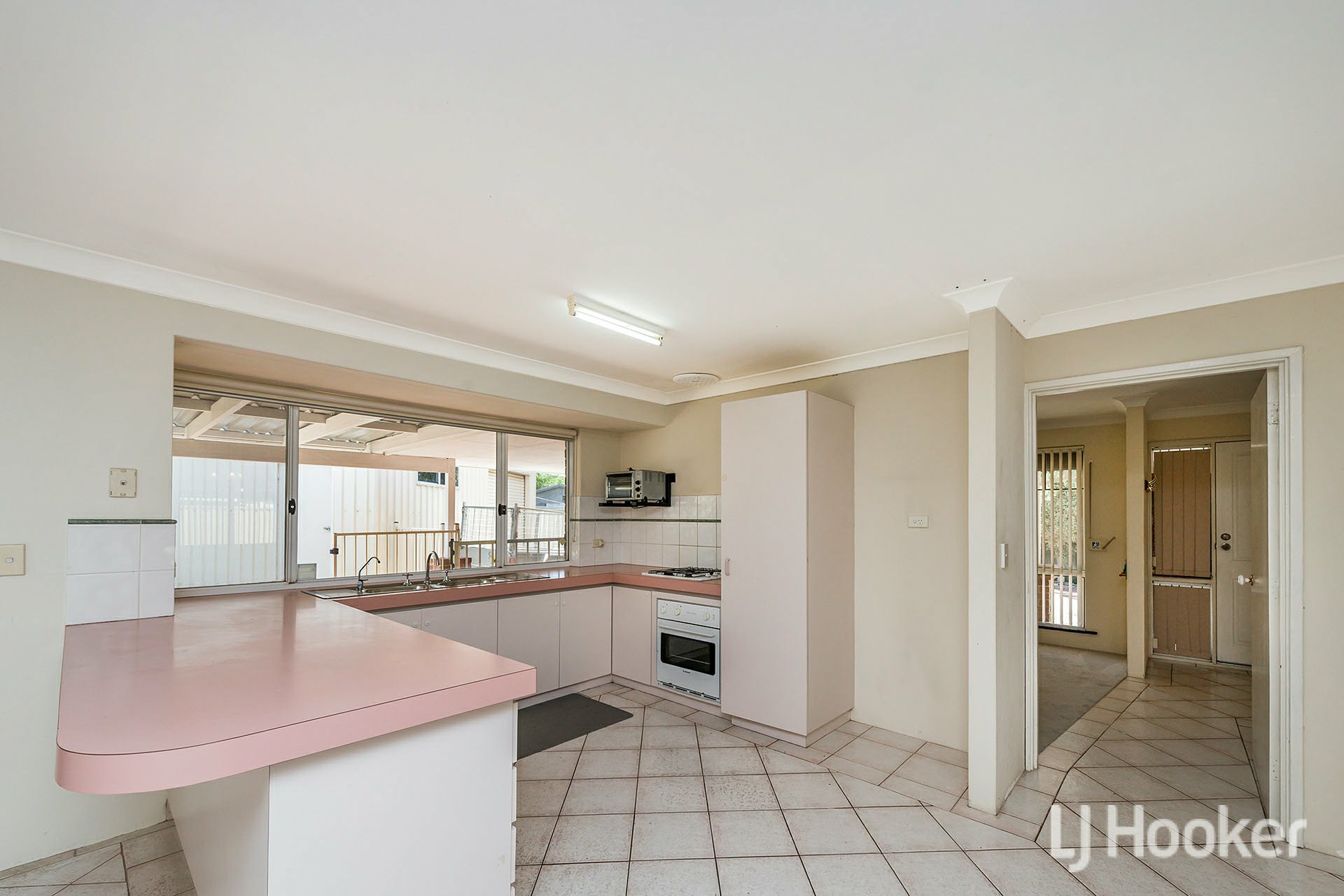 5 Melvin Avenue, THORNLIE