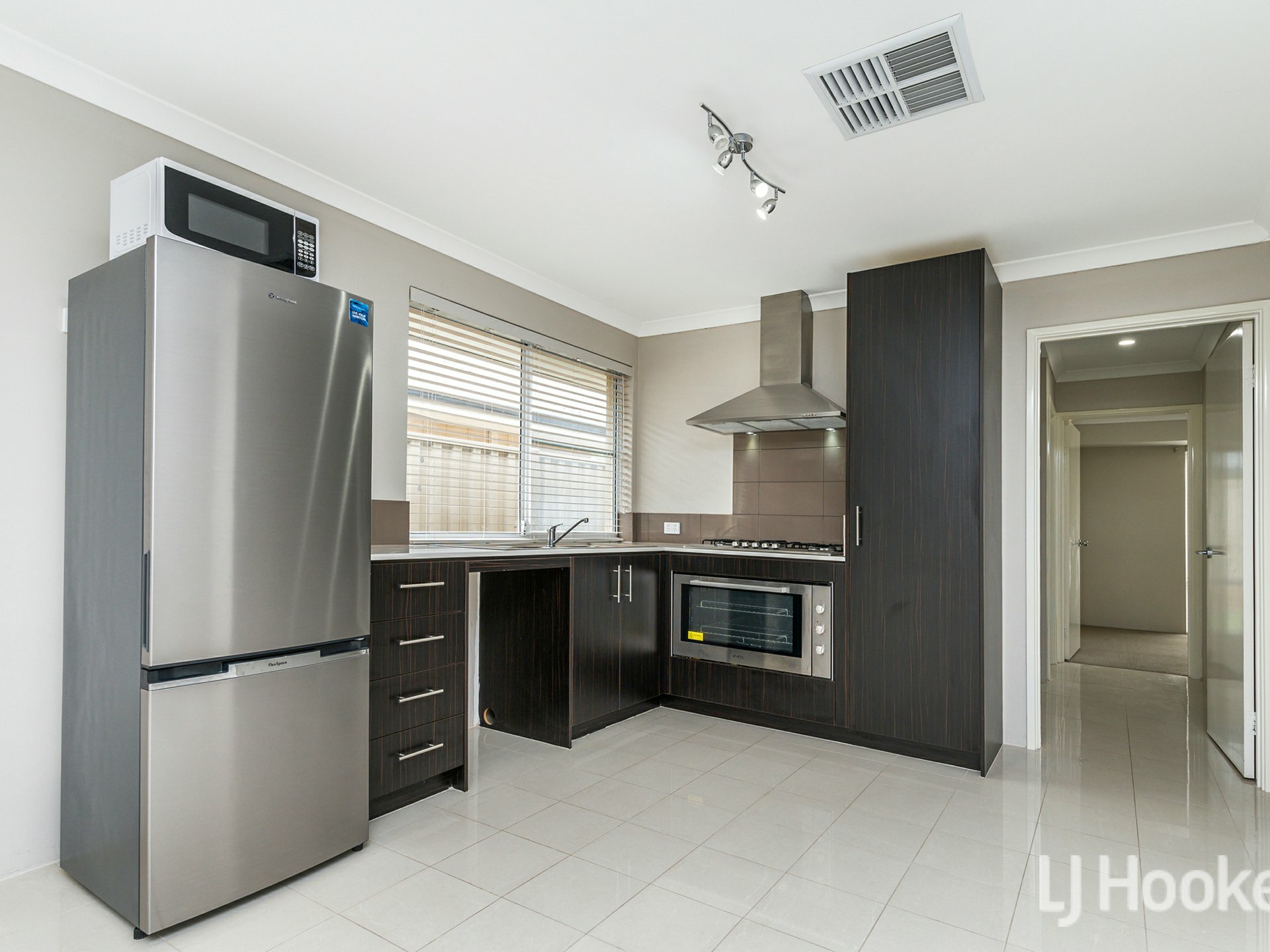 19A Banjong Street, MARTIN