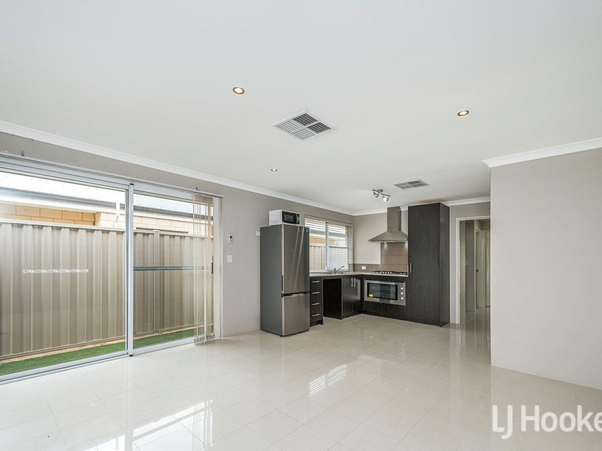 19A Banjong Street, MARTIN