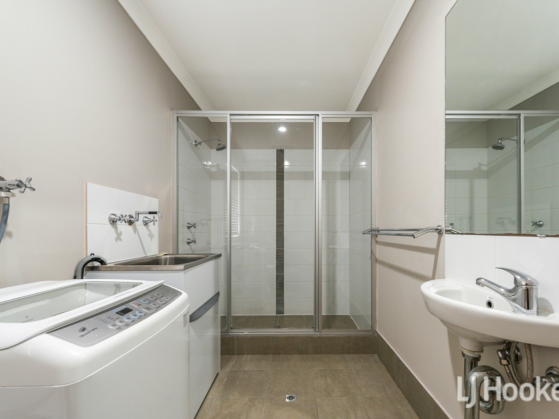 19A Banjong Street, MARTIN