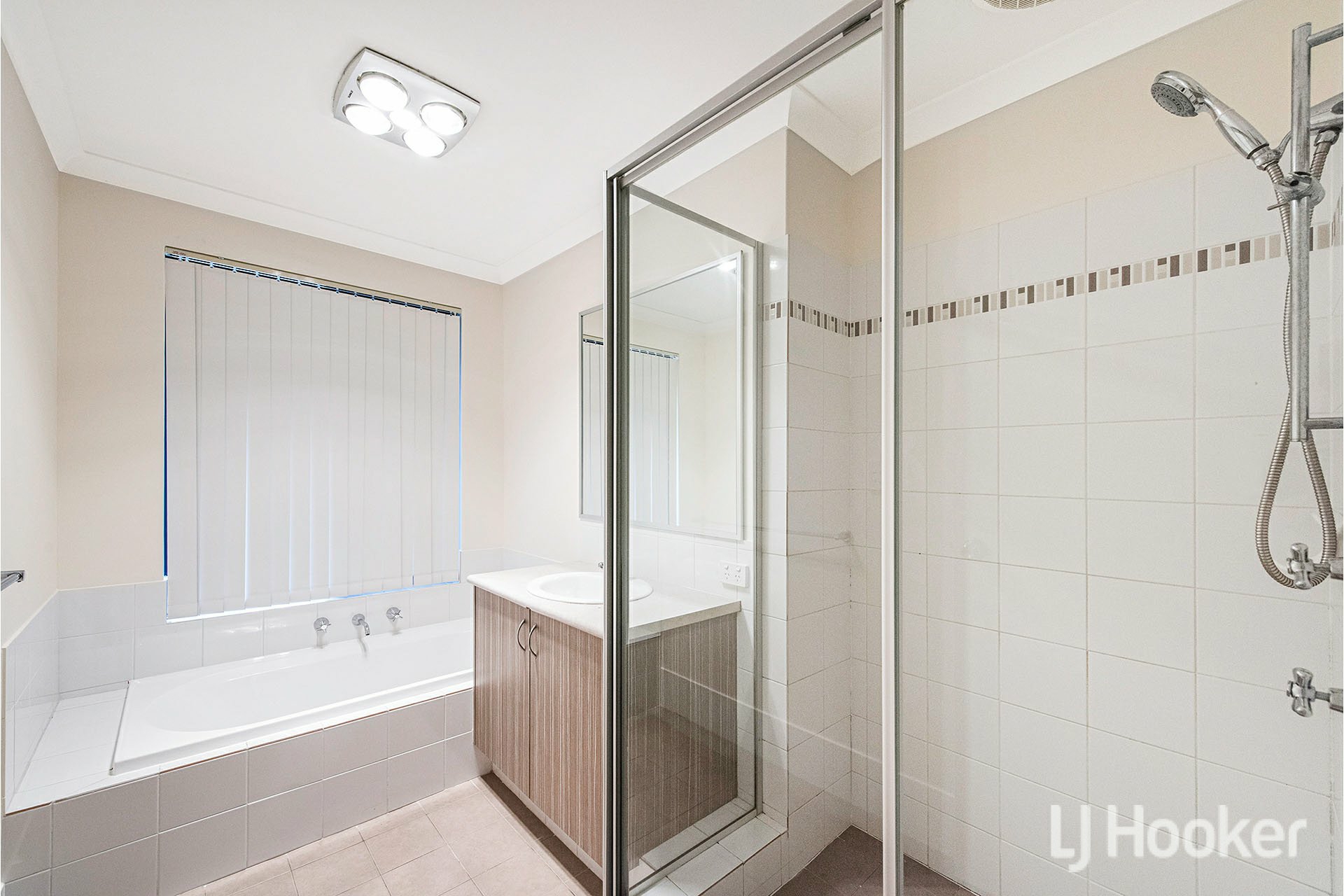 1 Southampton Drive, PIARA WATERS