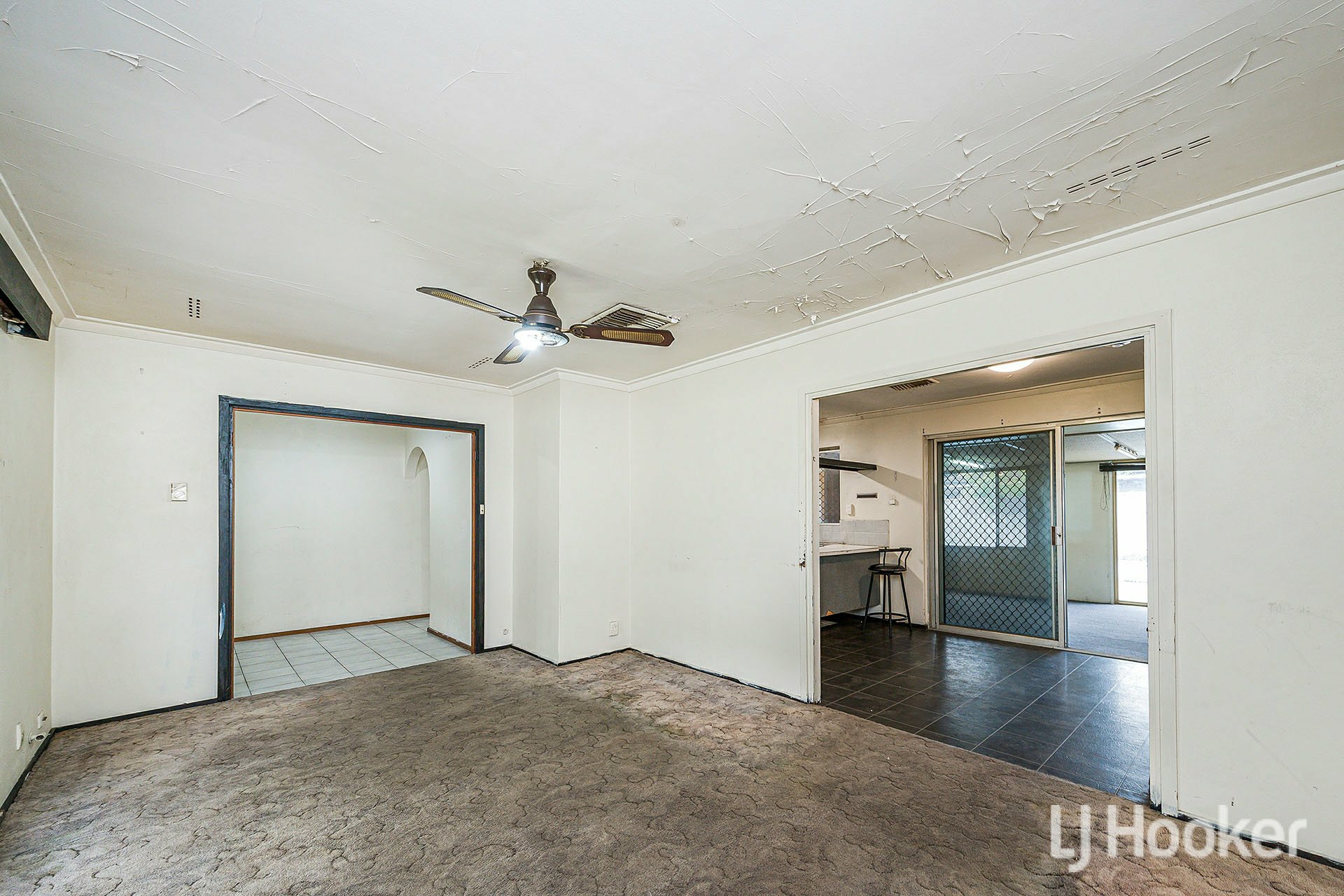 8 Cassidy Road, THORNLIE