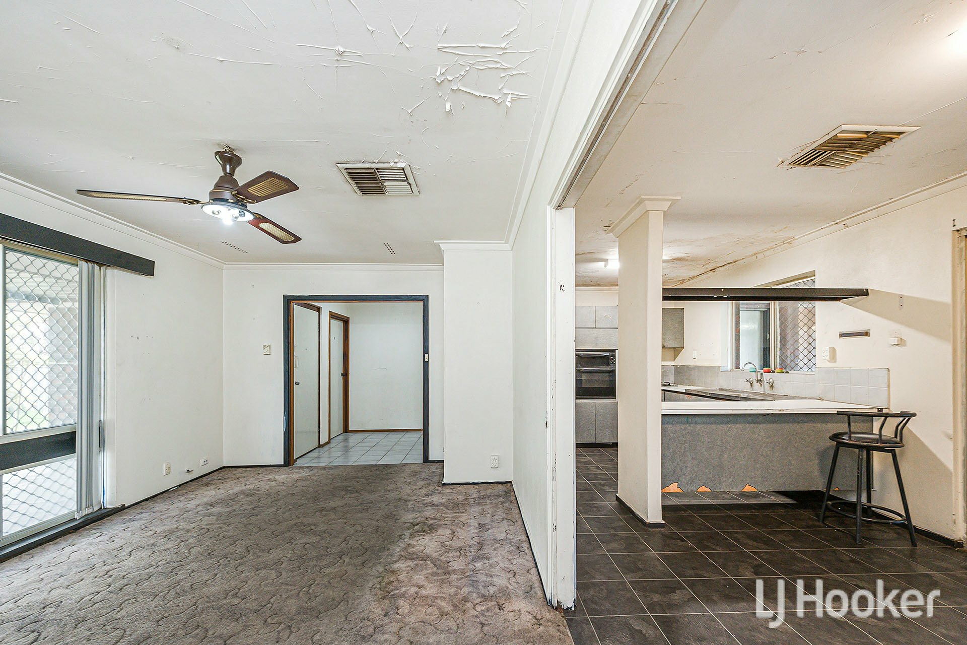 8 Cassidy Road, THORNLIE