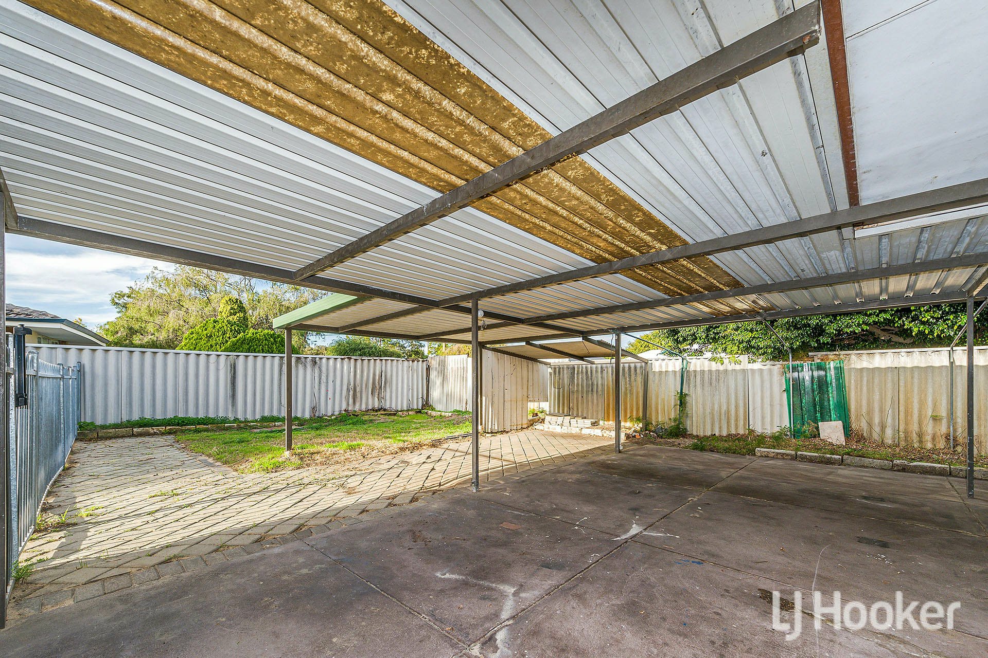 8 Cassidy Road, THORNLIE