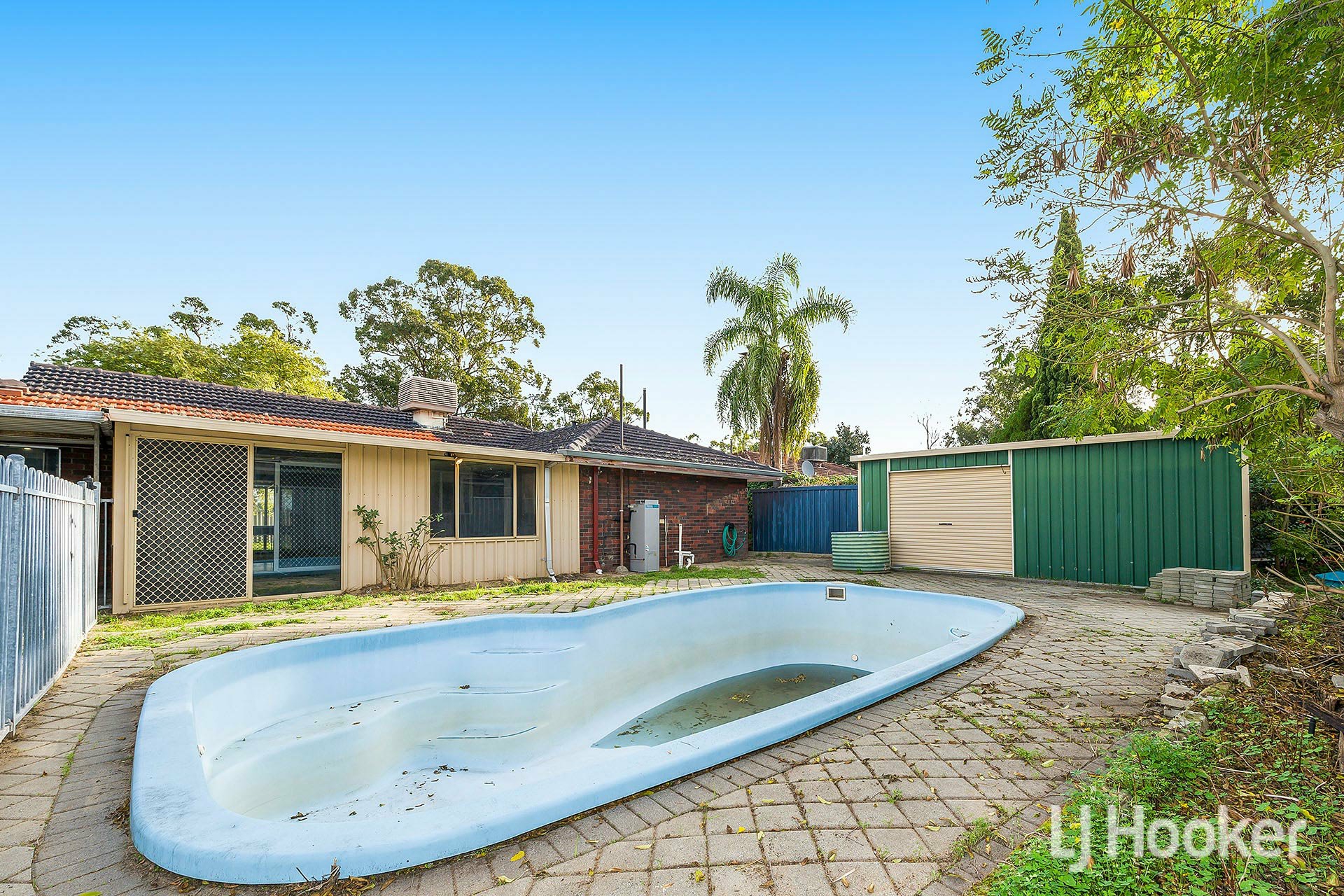 8 Cassidy Road, THORNLIE