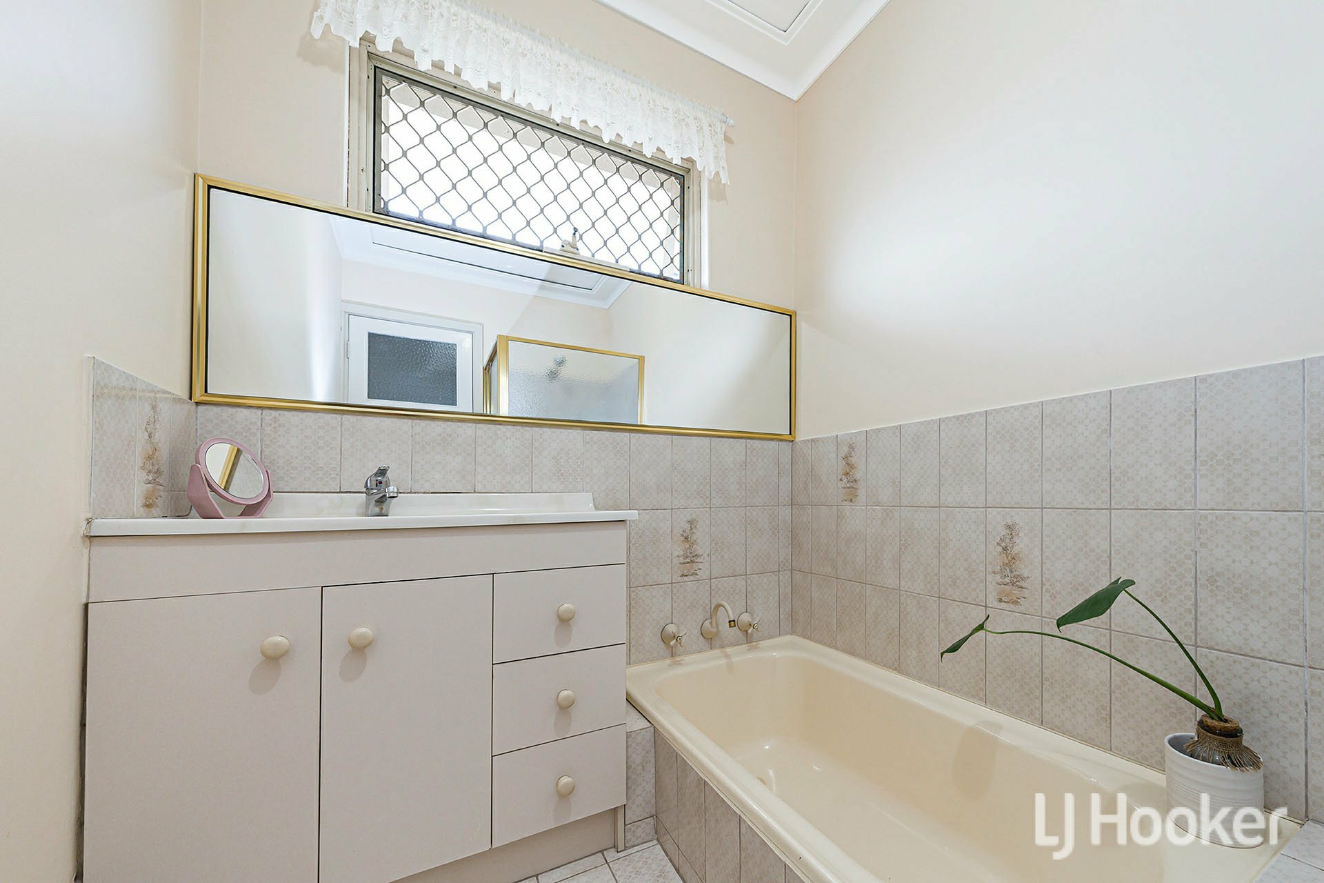 19 Coops Avenue, THORNLIE