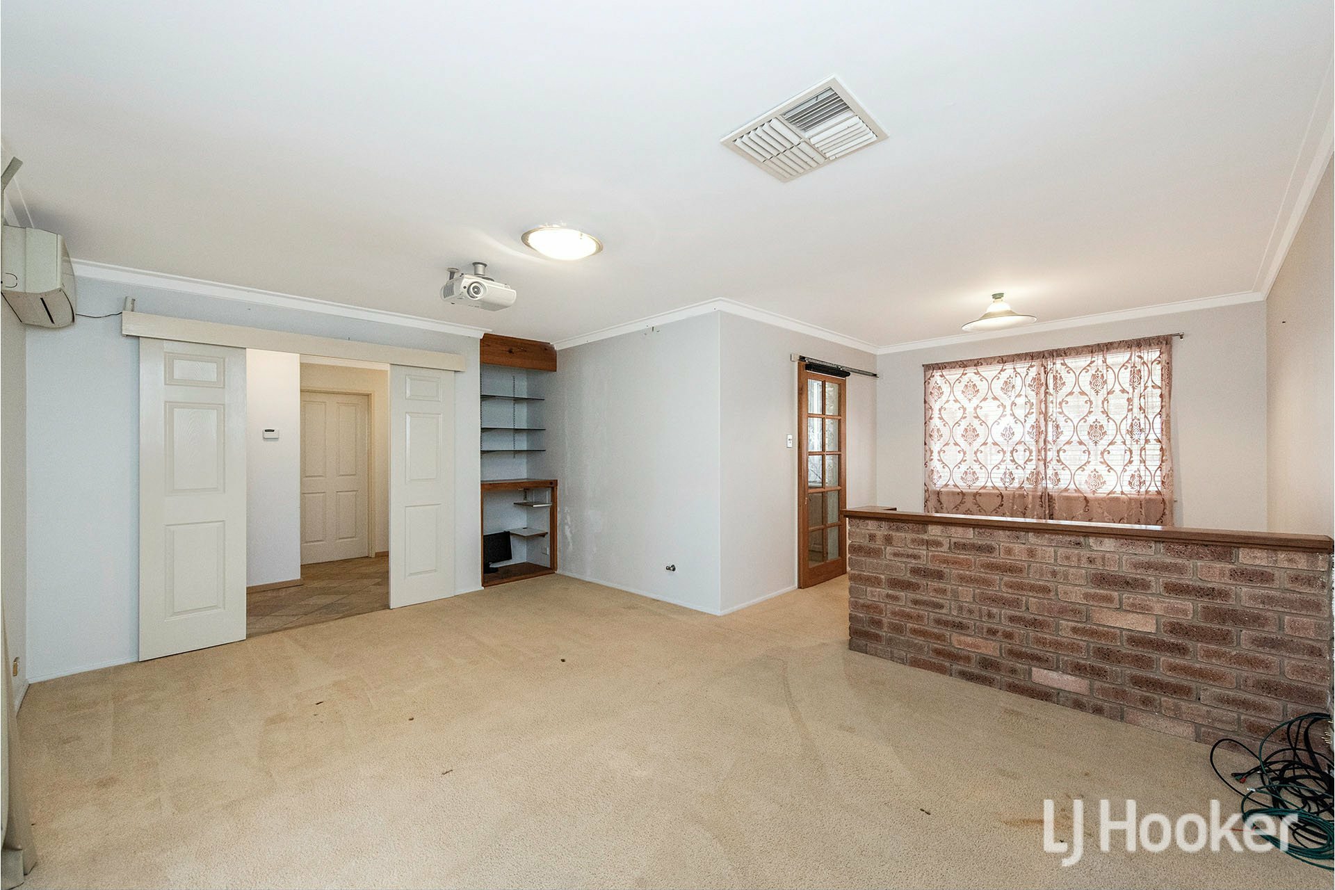 15 Rushbrook Way, THORNLIE