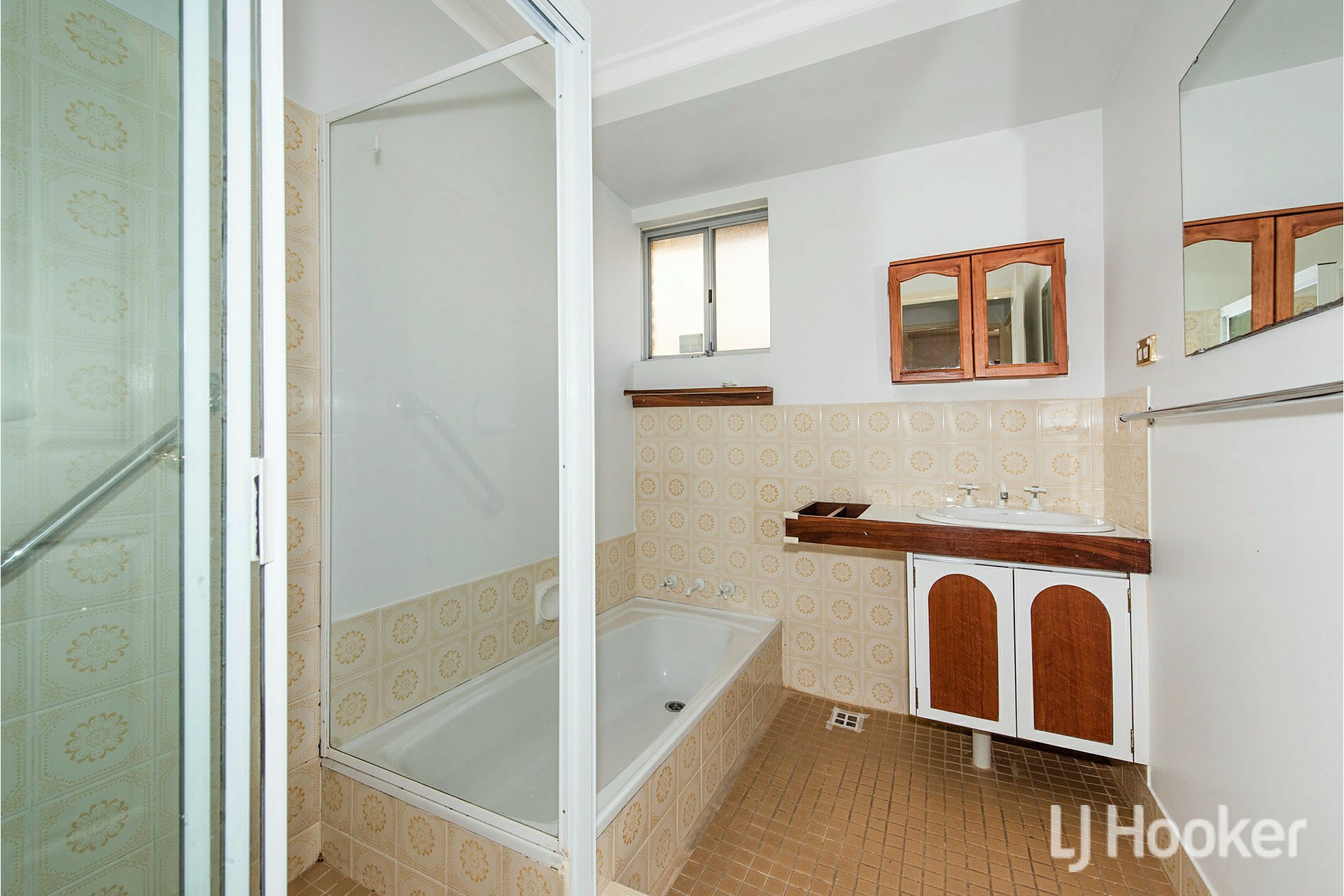 15 Rushbrook Way, THORNLIE