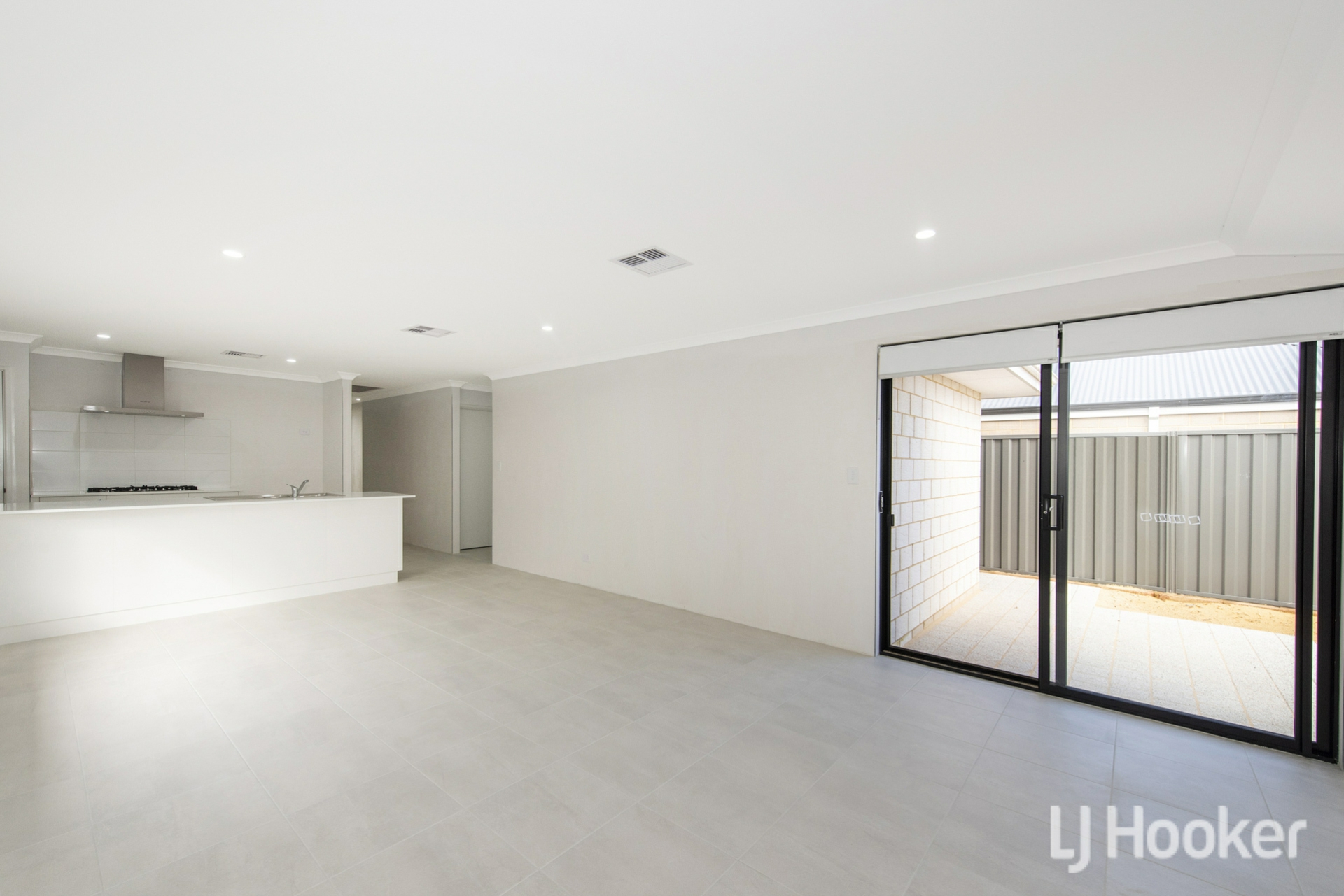 20 Karapiro Street, CHAMPION LAKES