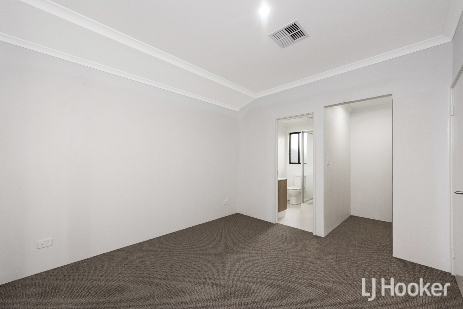 20 Karapiro Street, CHAMPION LAKES