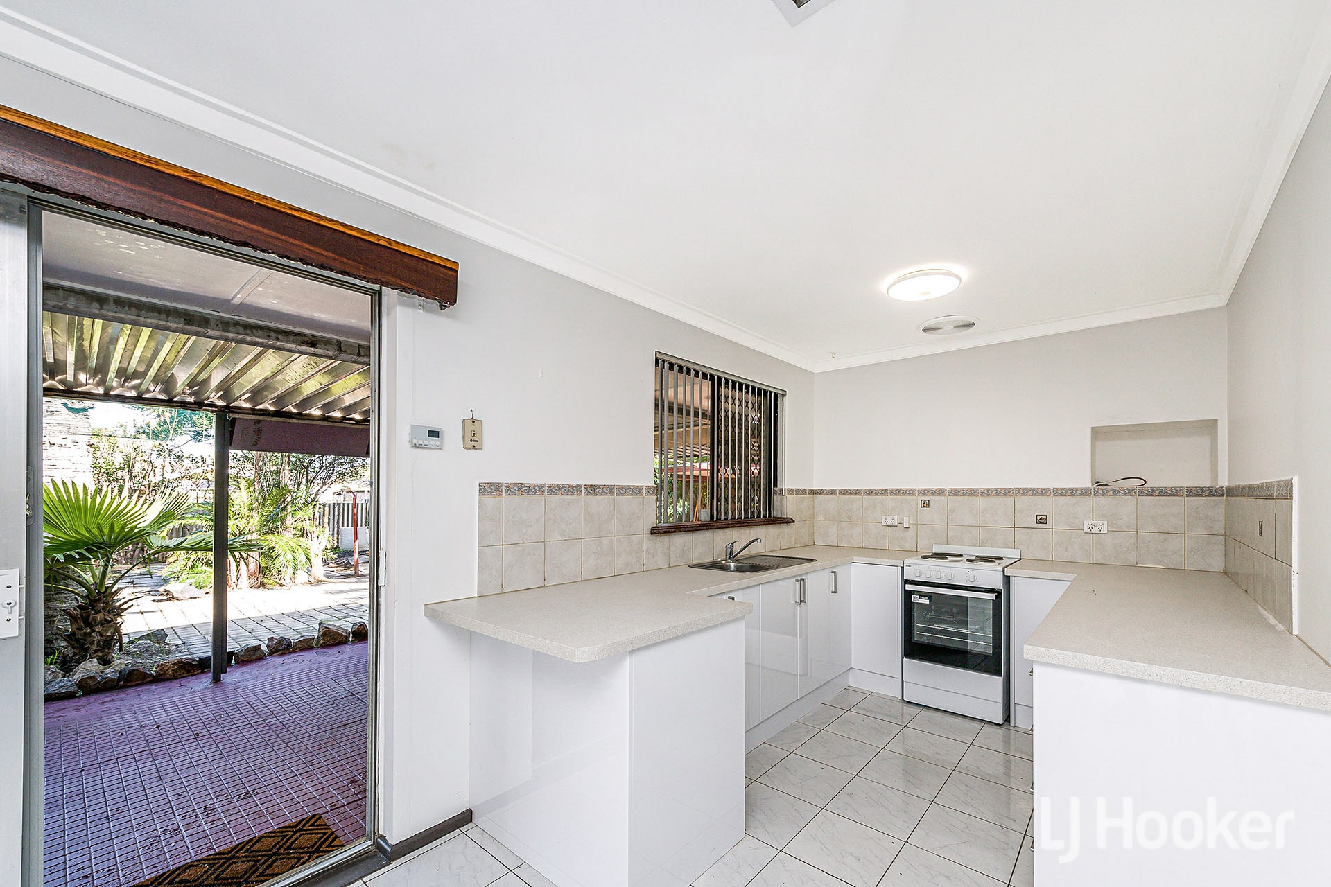 12 Tomlinson Place, ARMADALE