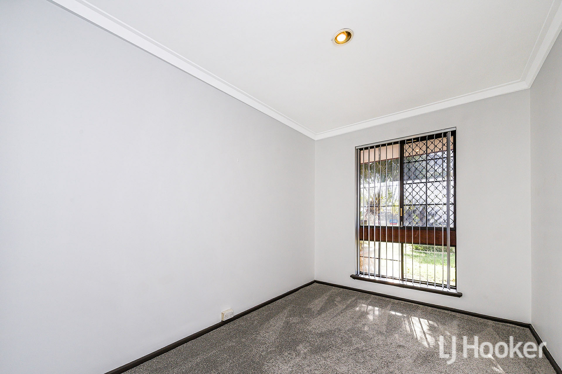 12 Tomlinson Place, ARMADALE