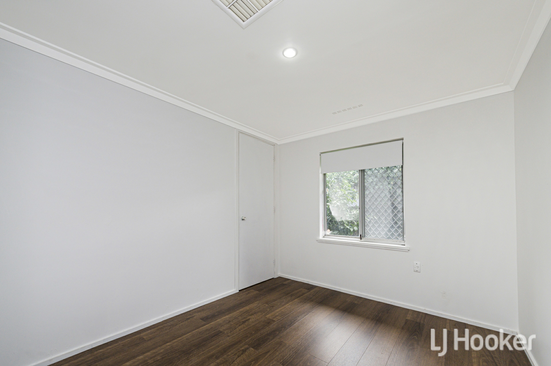 8 Cassidy Road, THORNLIE