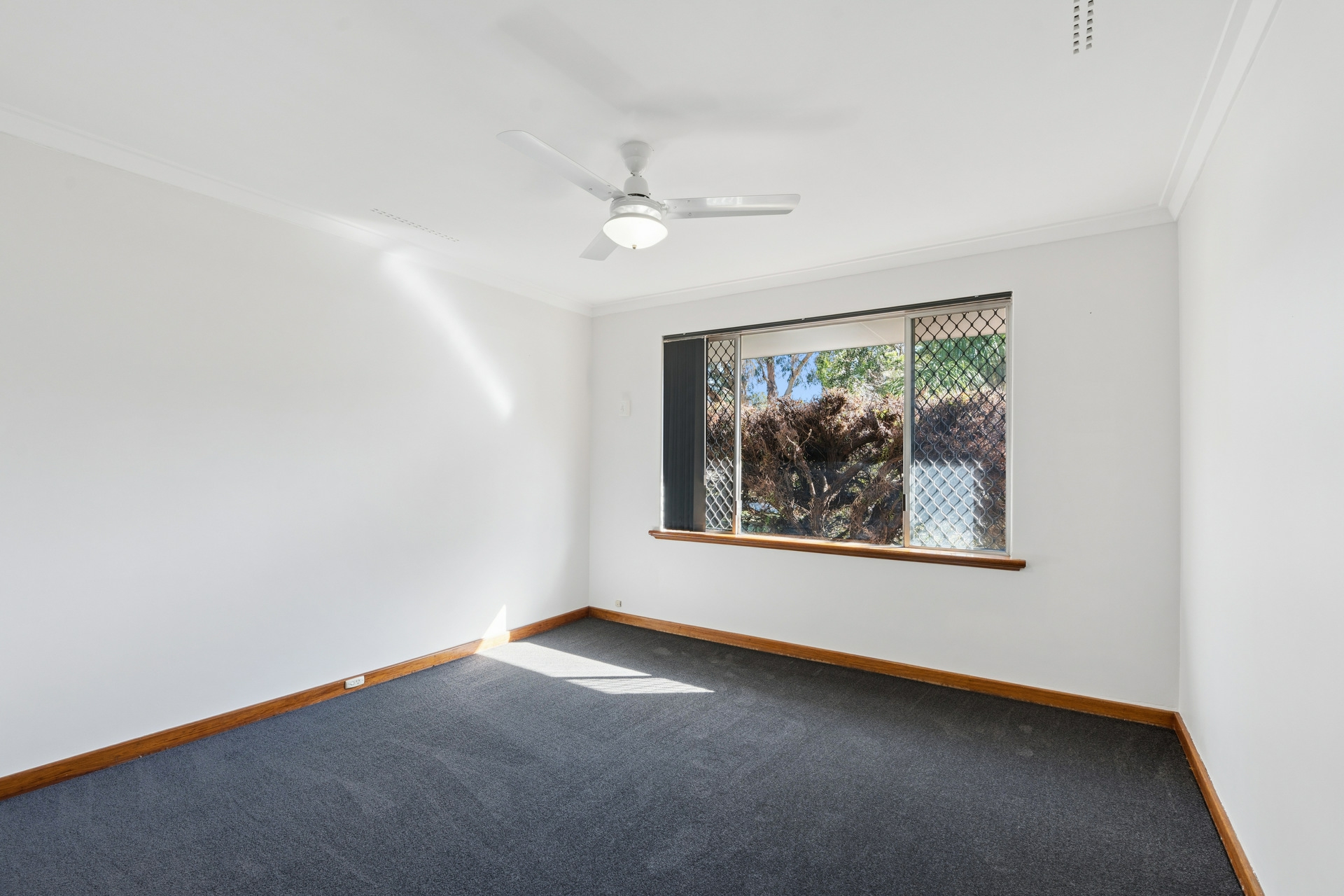 7 Risby Street Gosnells WA - Property Details - LJ Hooker