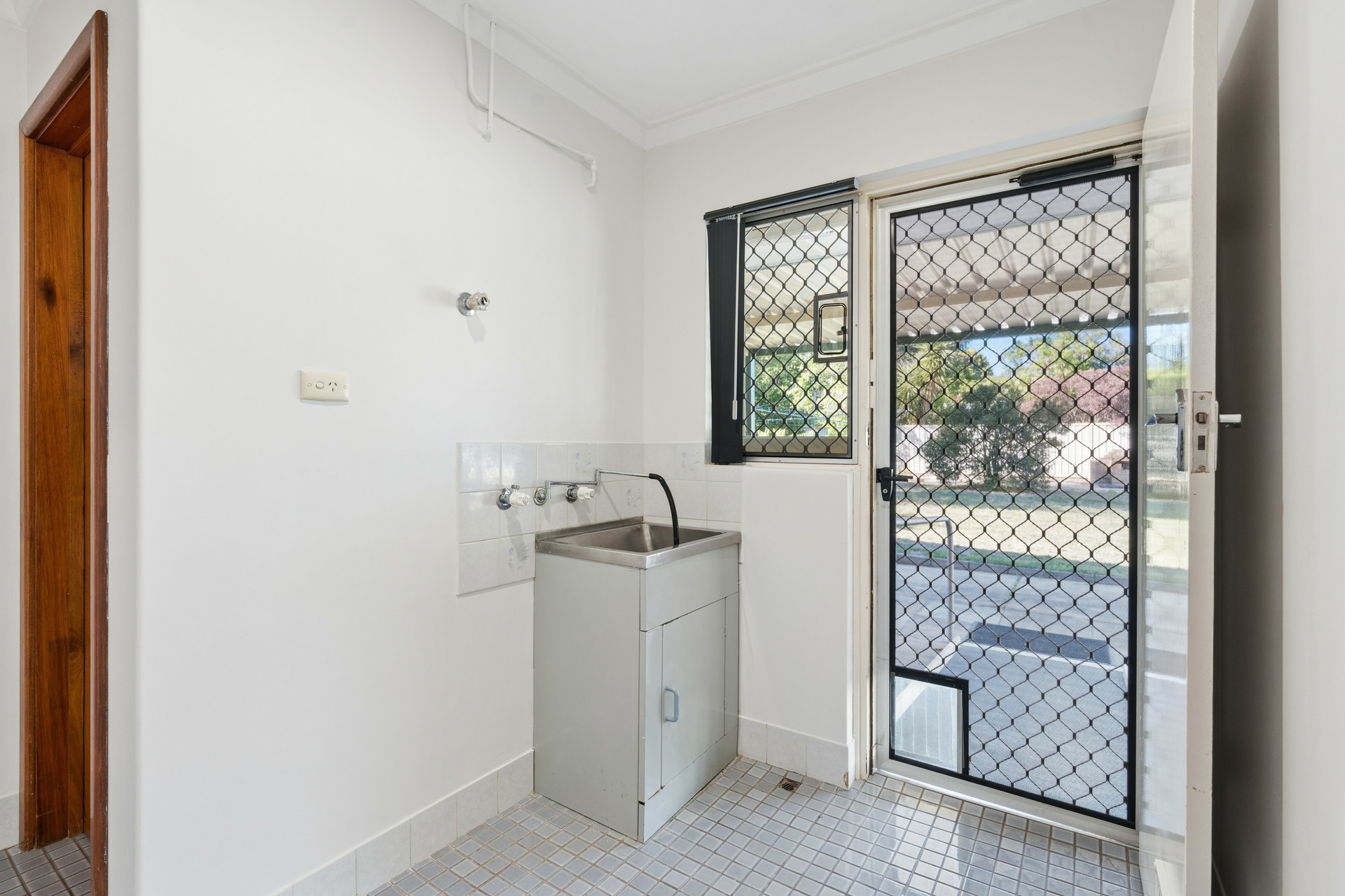 7 Risby Street Gosnells WA - Property Details - LJ Hooker
