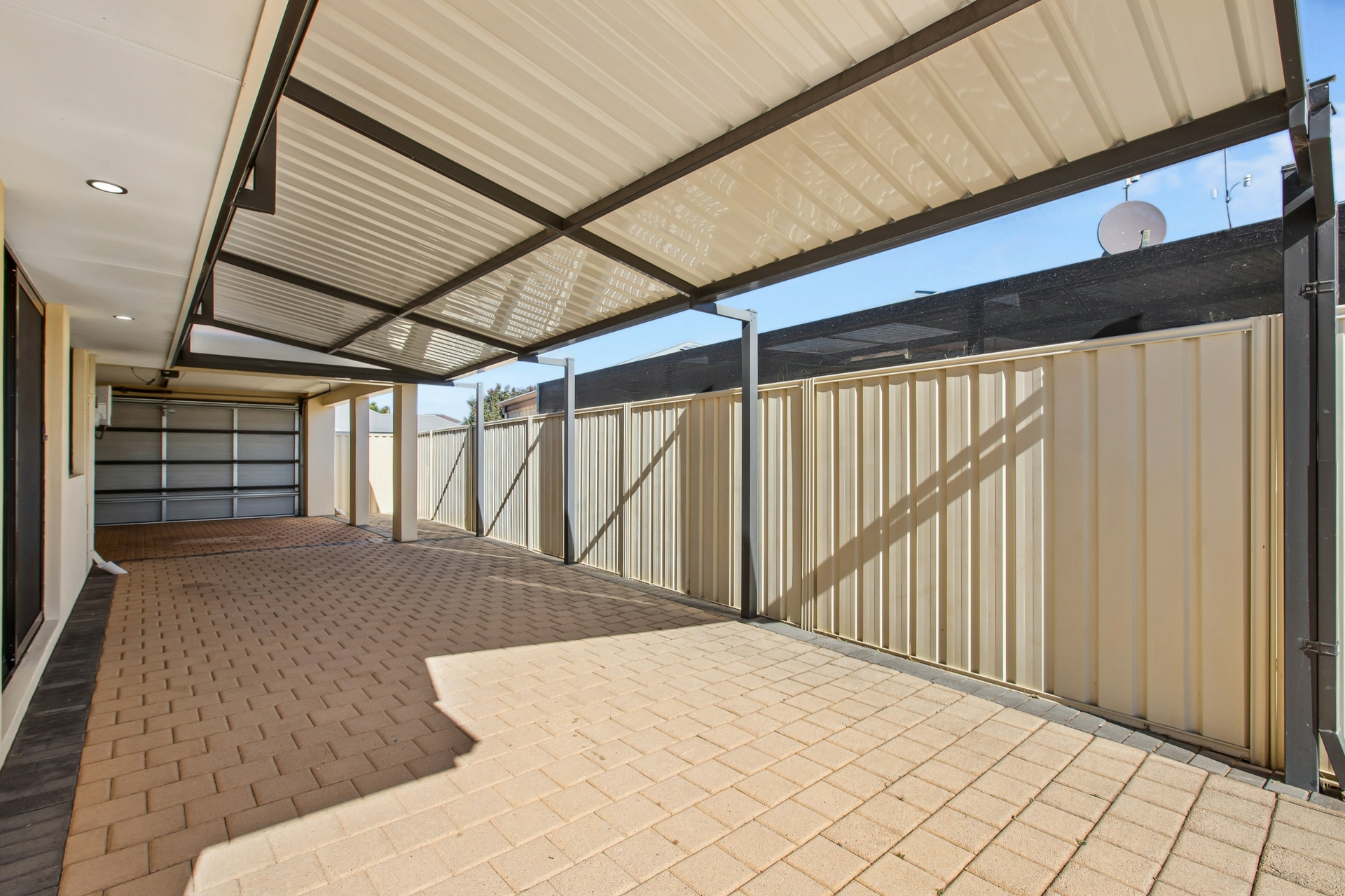 6 Trayner Close — photo 23 of 24