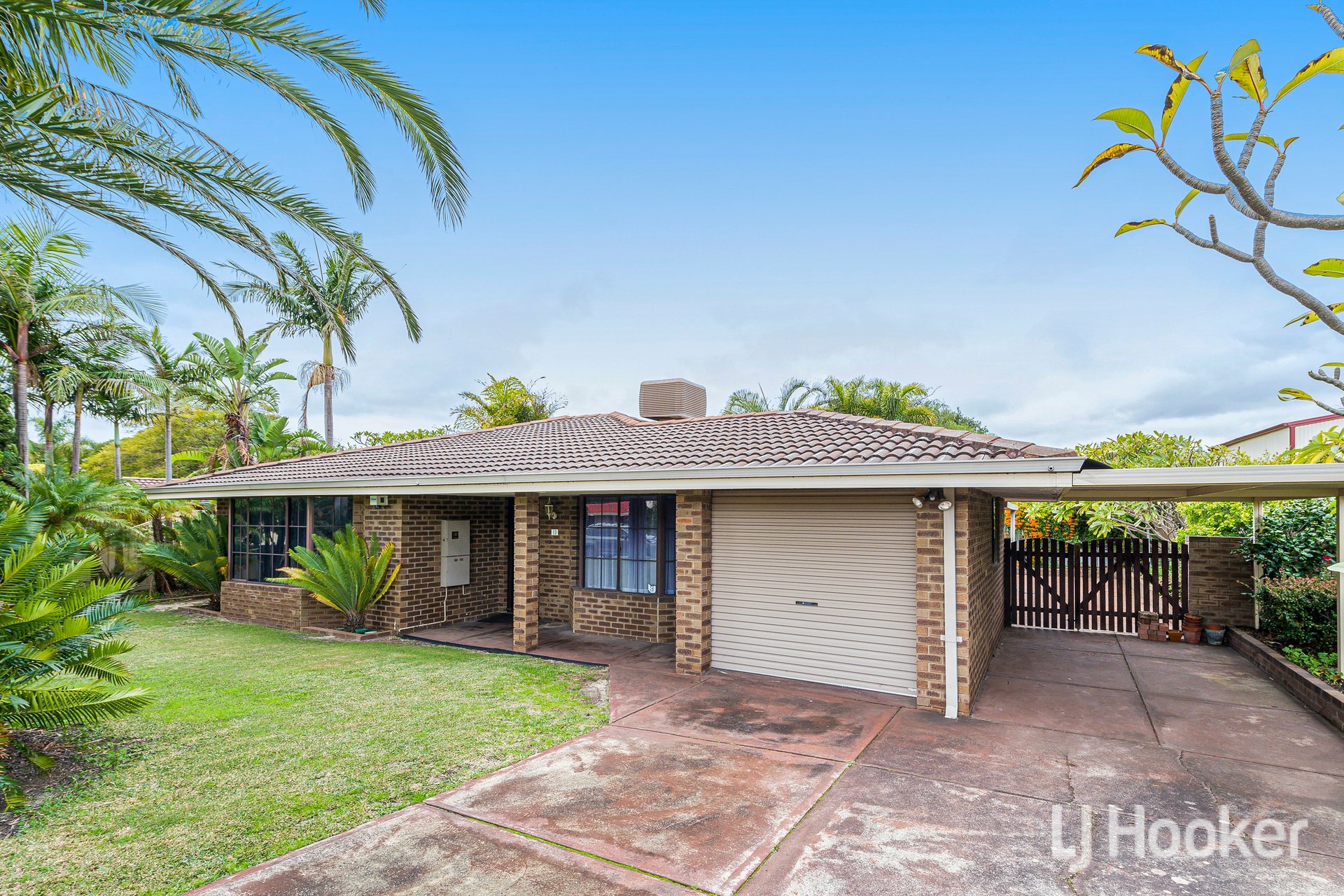 13 Crest Court — photo from LJ Hooker Thornlie | Canning Vale