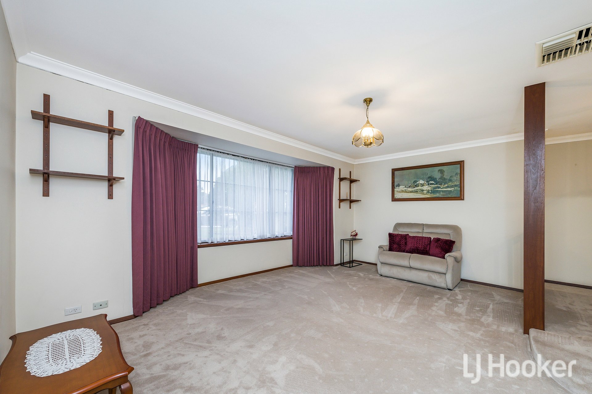 13 Crest Court — photo 2 of 29