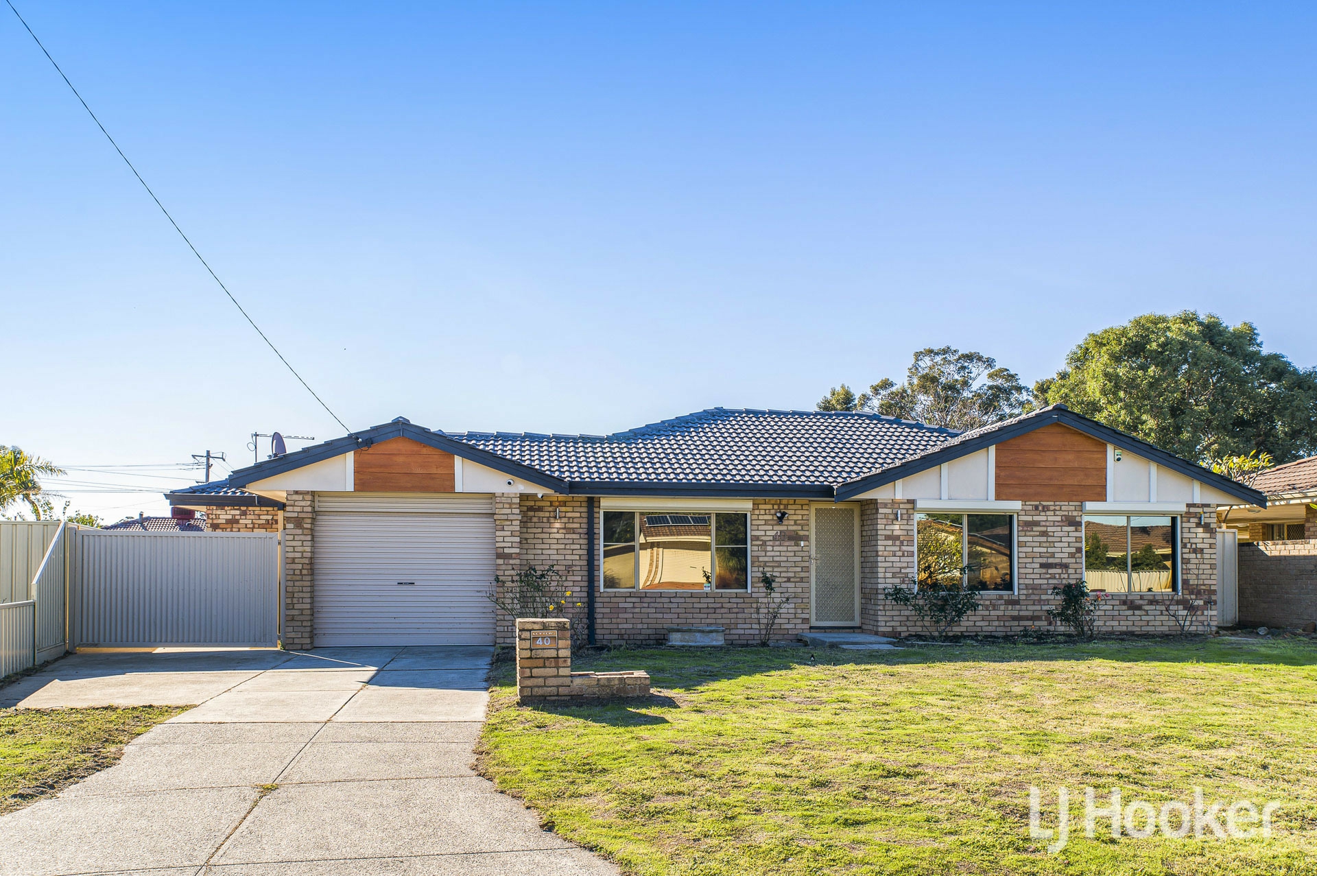 40 Swingler Way — photo from LJ Hooker Thornlie | Canning Vale