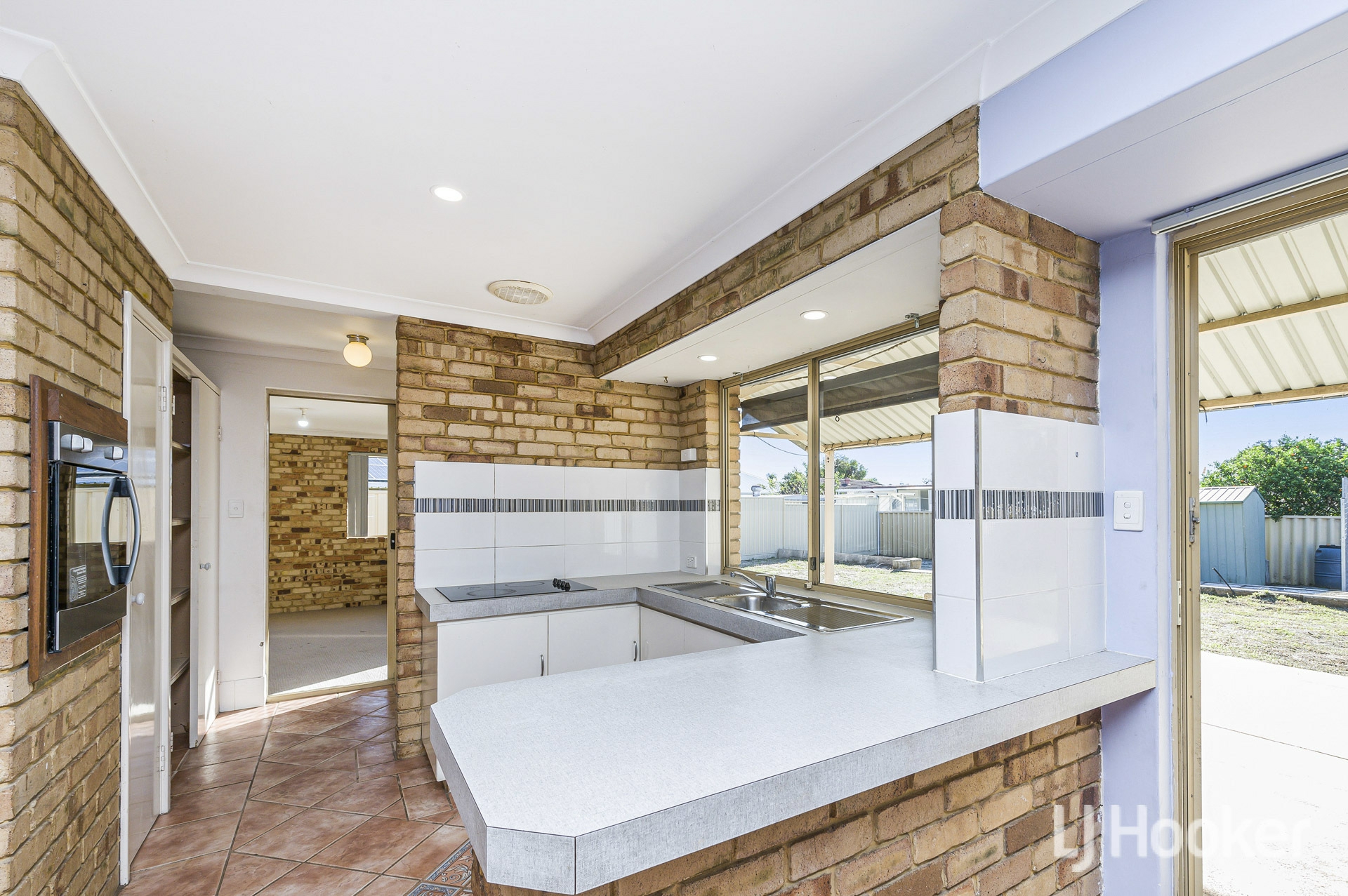 40 Swingler Way — photo 6 of 24