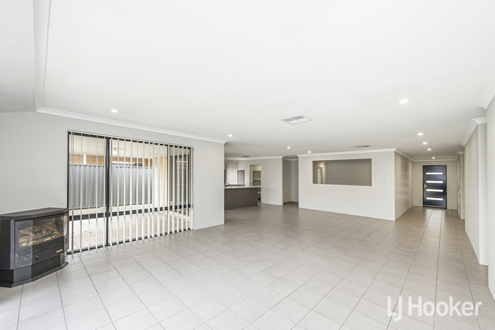 11 Tourmaline Boulevard — photo 10 of 30