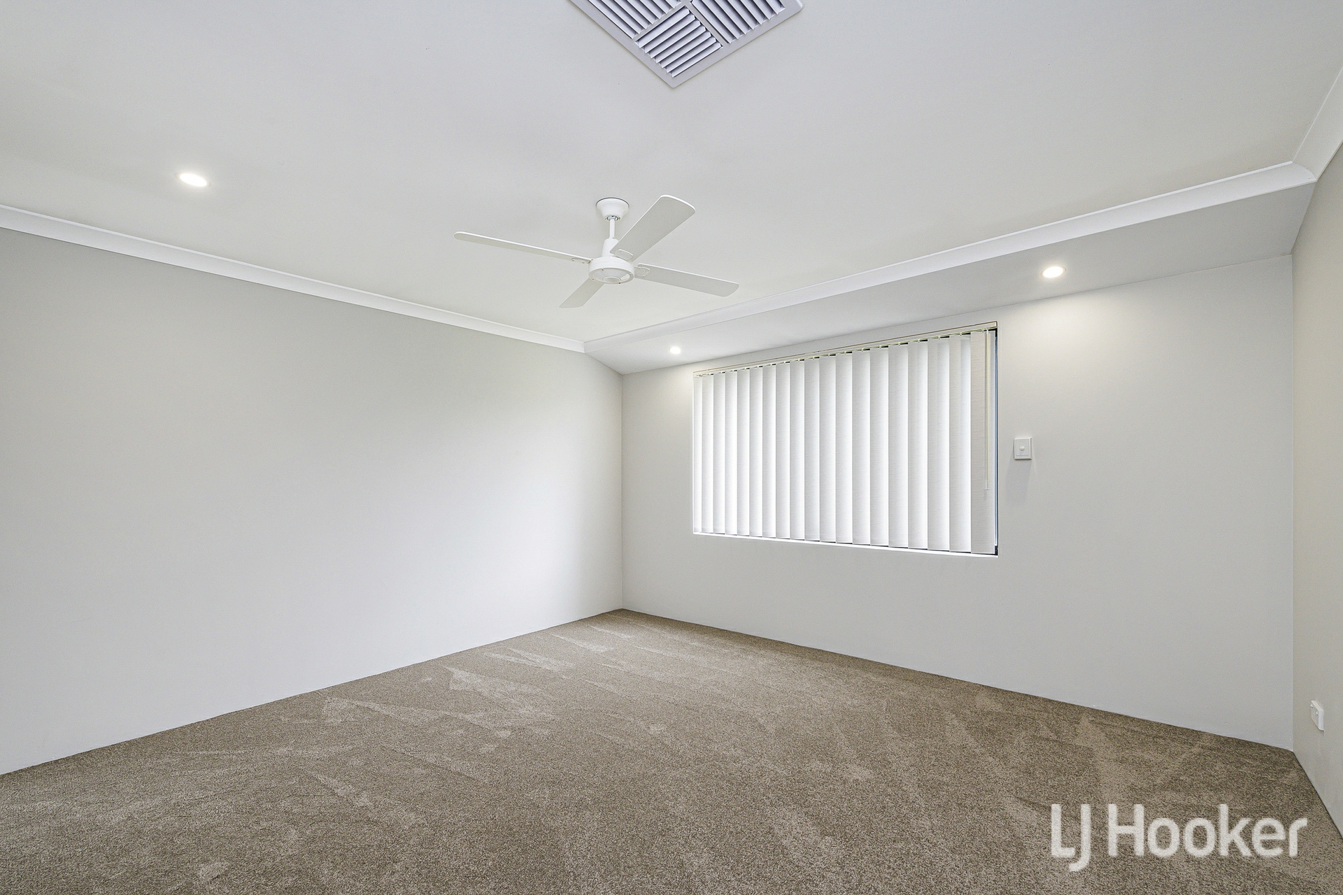 11 Tourmaline Boulevard — photo 19 of 30