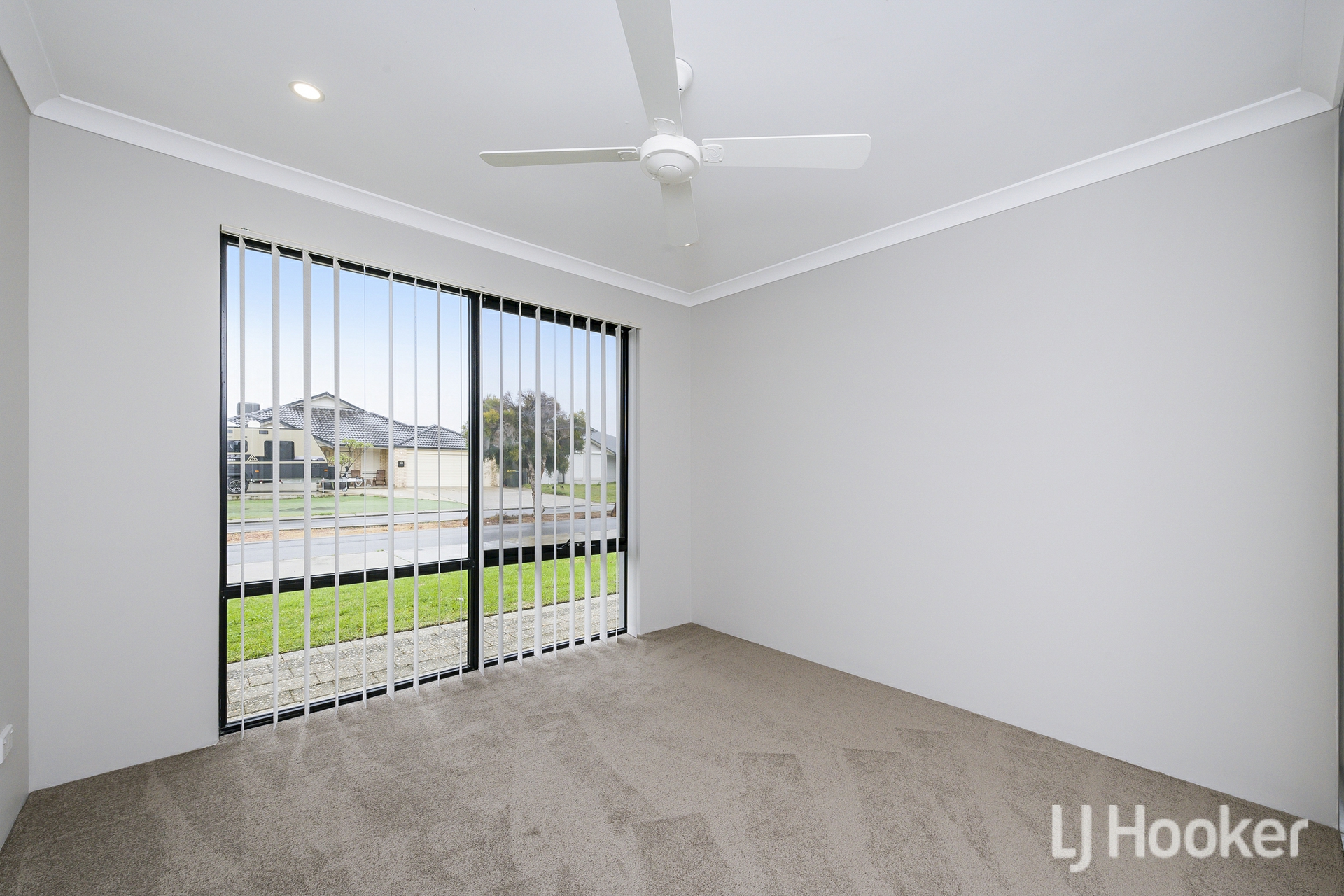11 Tourmaline Boulevard — photo 23 of 30