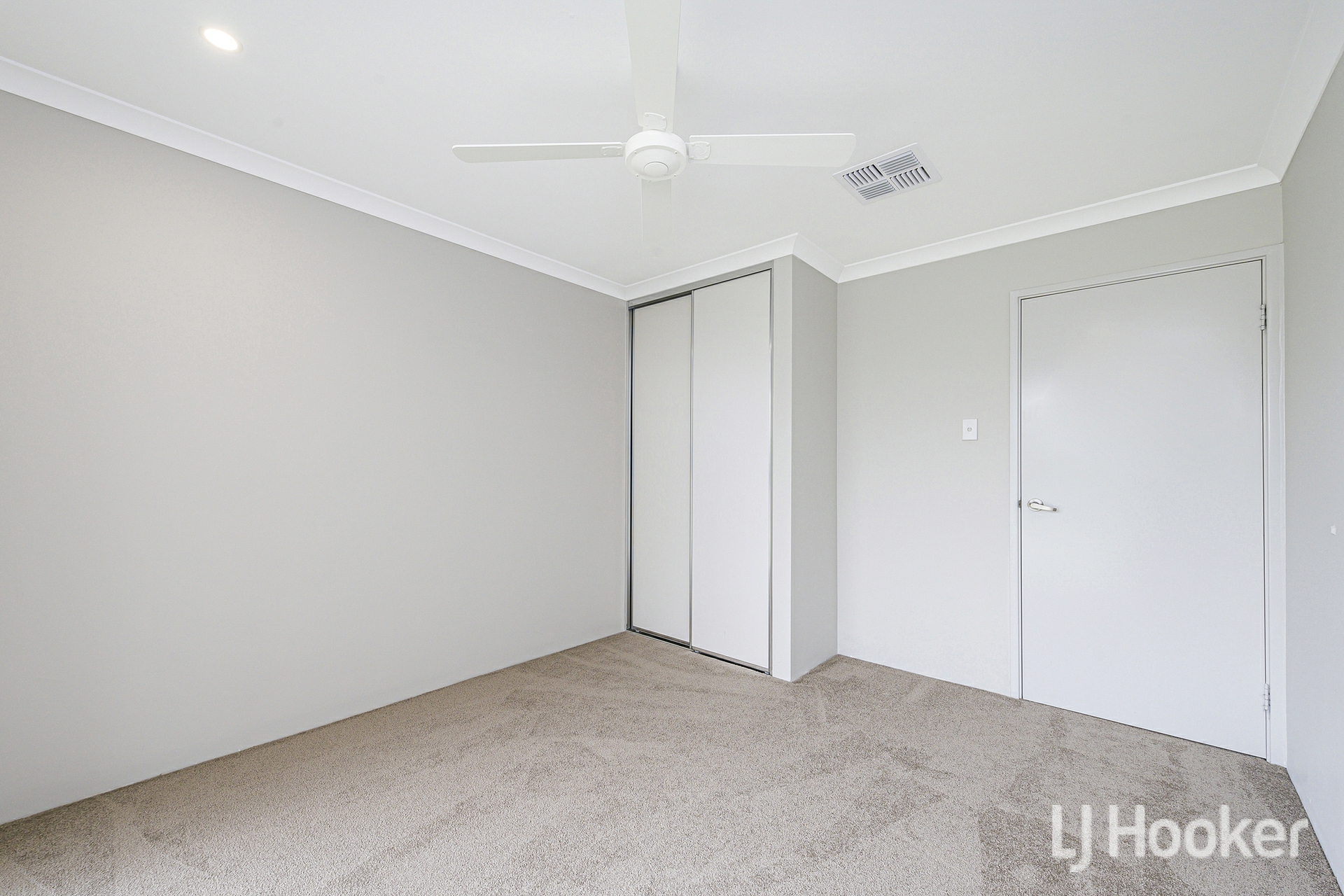 11 Tourmaline Boulevard — photo 24 of 30