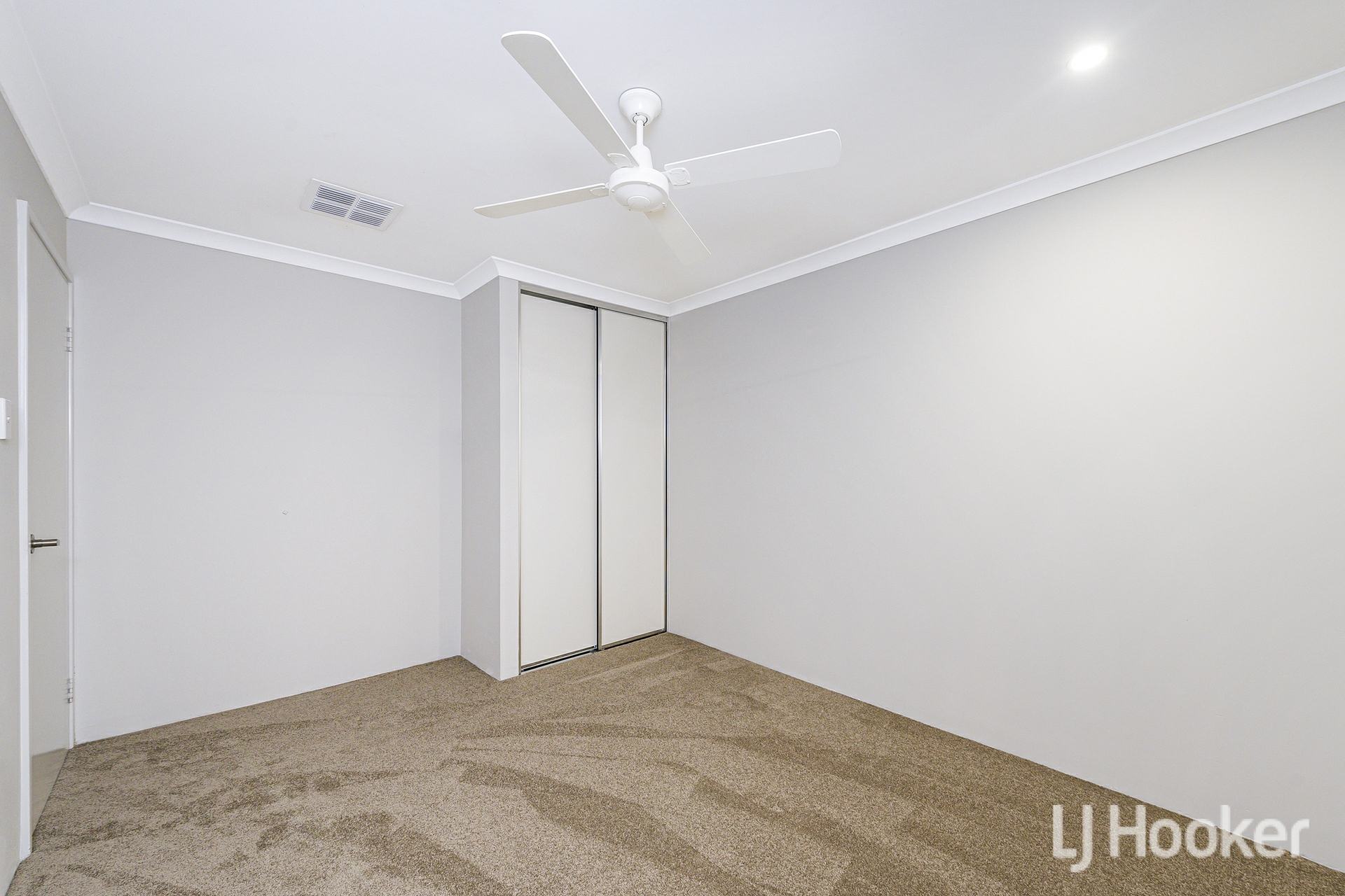 11 Tourmaline Boulevard — photo 26 of 30