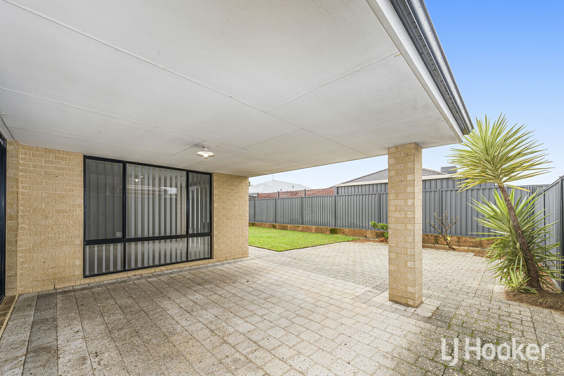 11 Tourmaline Boulevard — photo 30 of 30