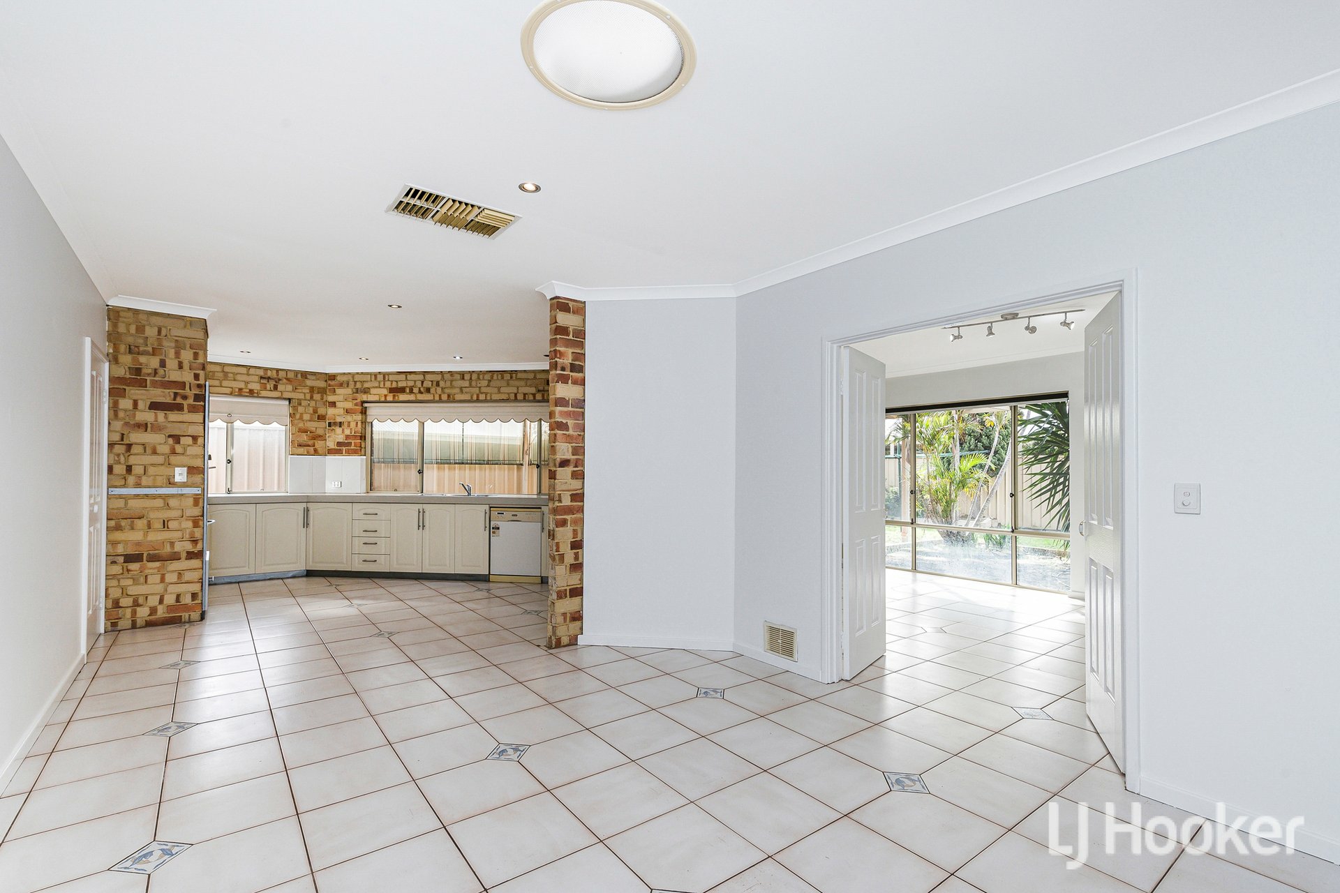 9 Bluegum Road — photo 7 of 29