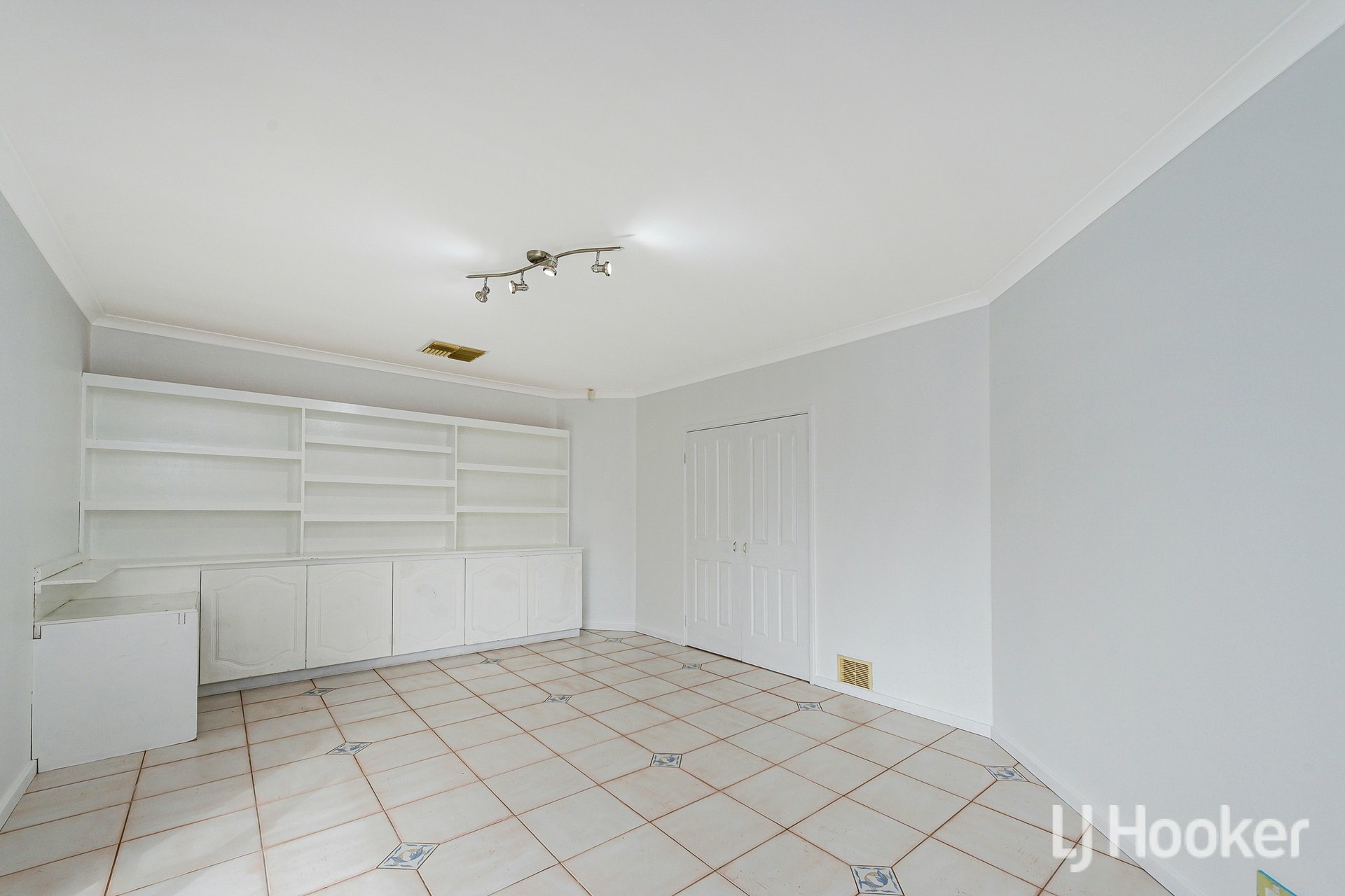 9 Bluegum Road — photo 13 of 29