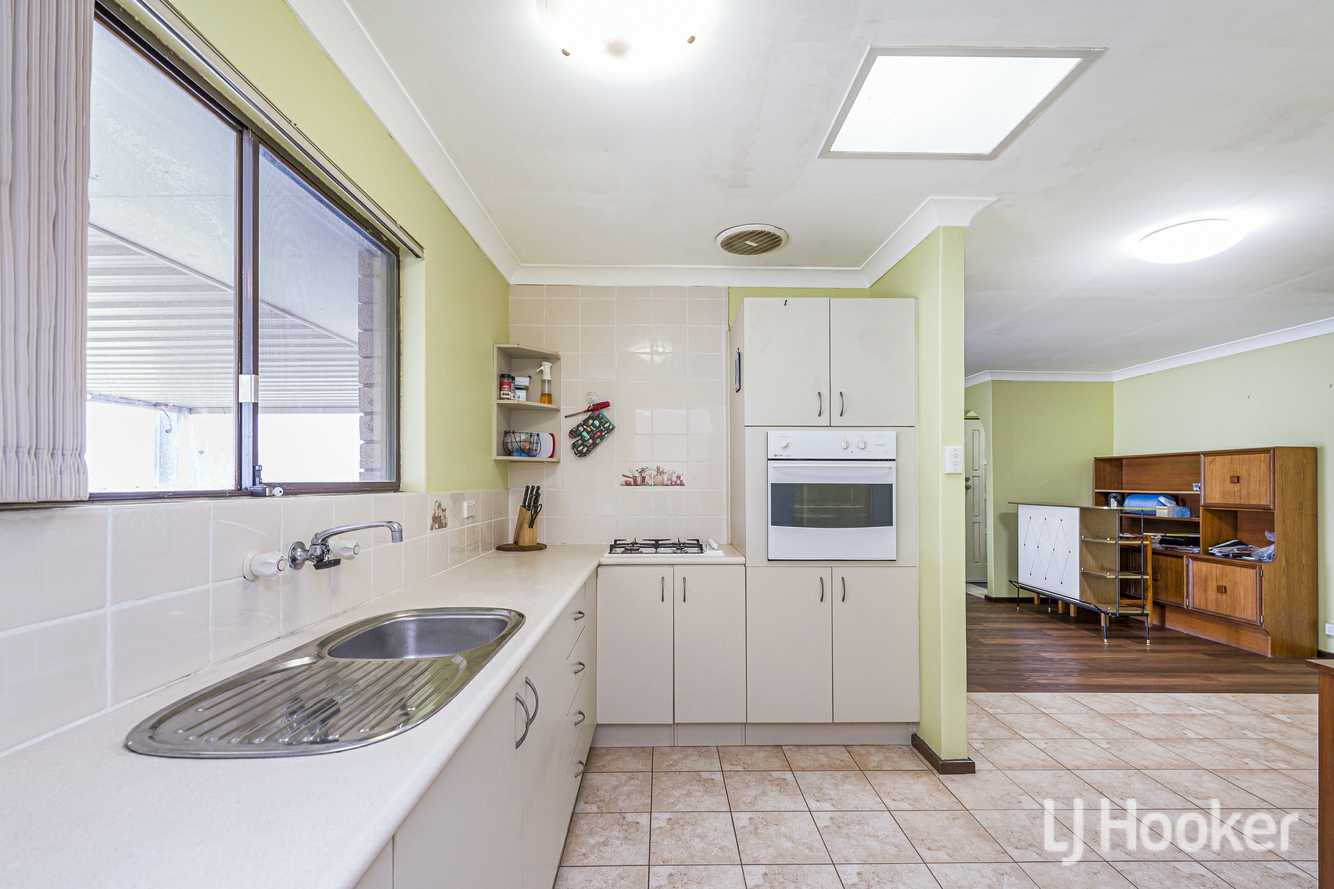 8 Delbridge Drive — photo 7 of 21