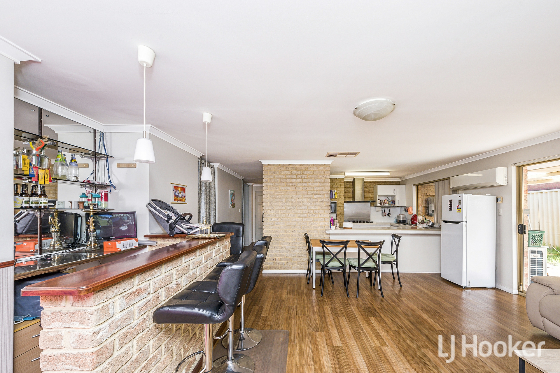 16 Empire Way — photo 8 of 25