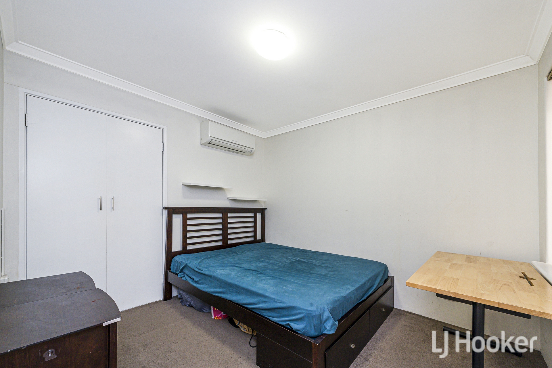 16 Empire Way — photo 14 of 25