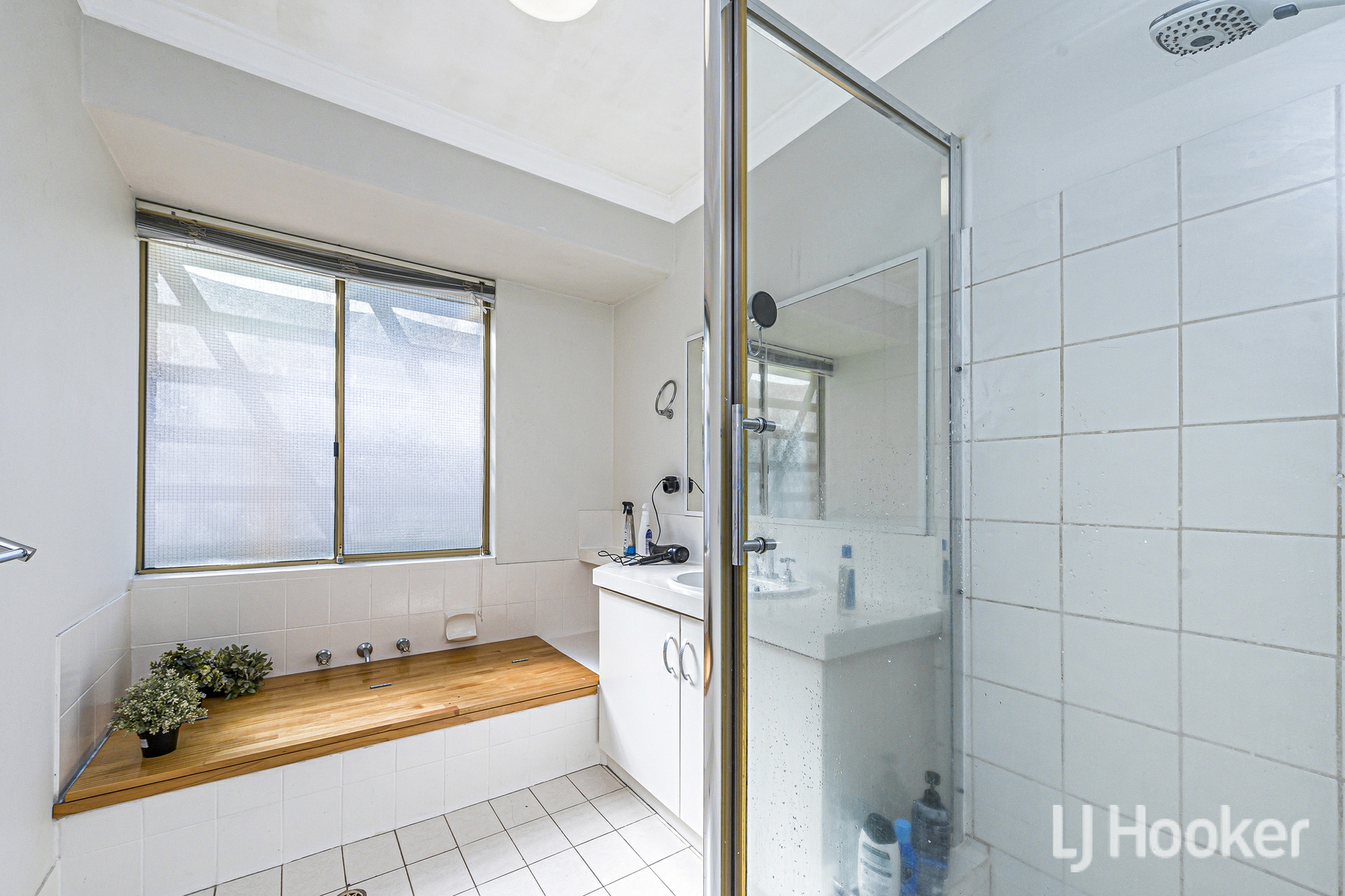 16 Empire Way — photo 17 of 25
