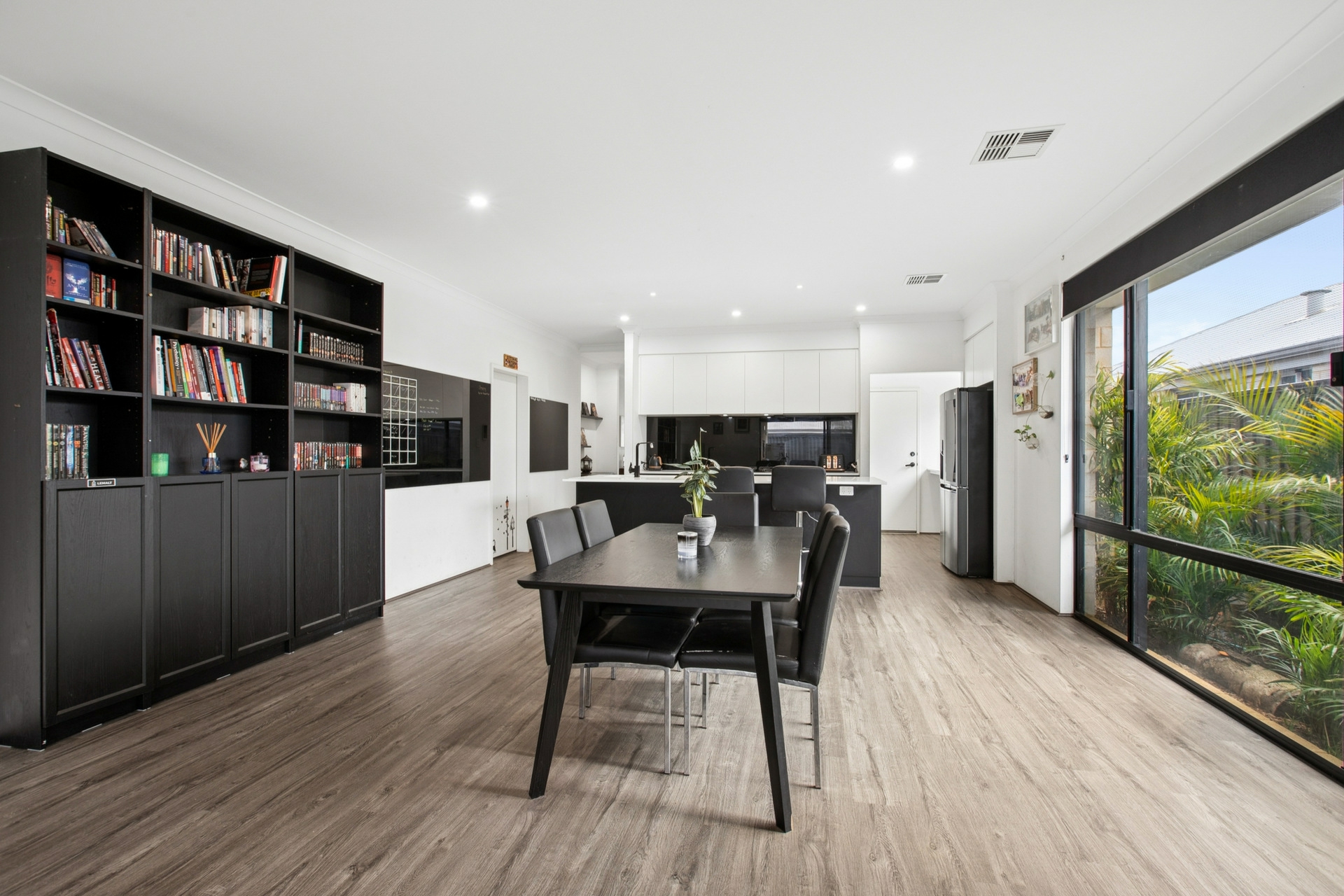 18 Quadrant Parkway — photo 8 of 29