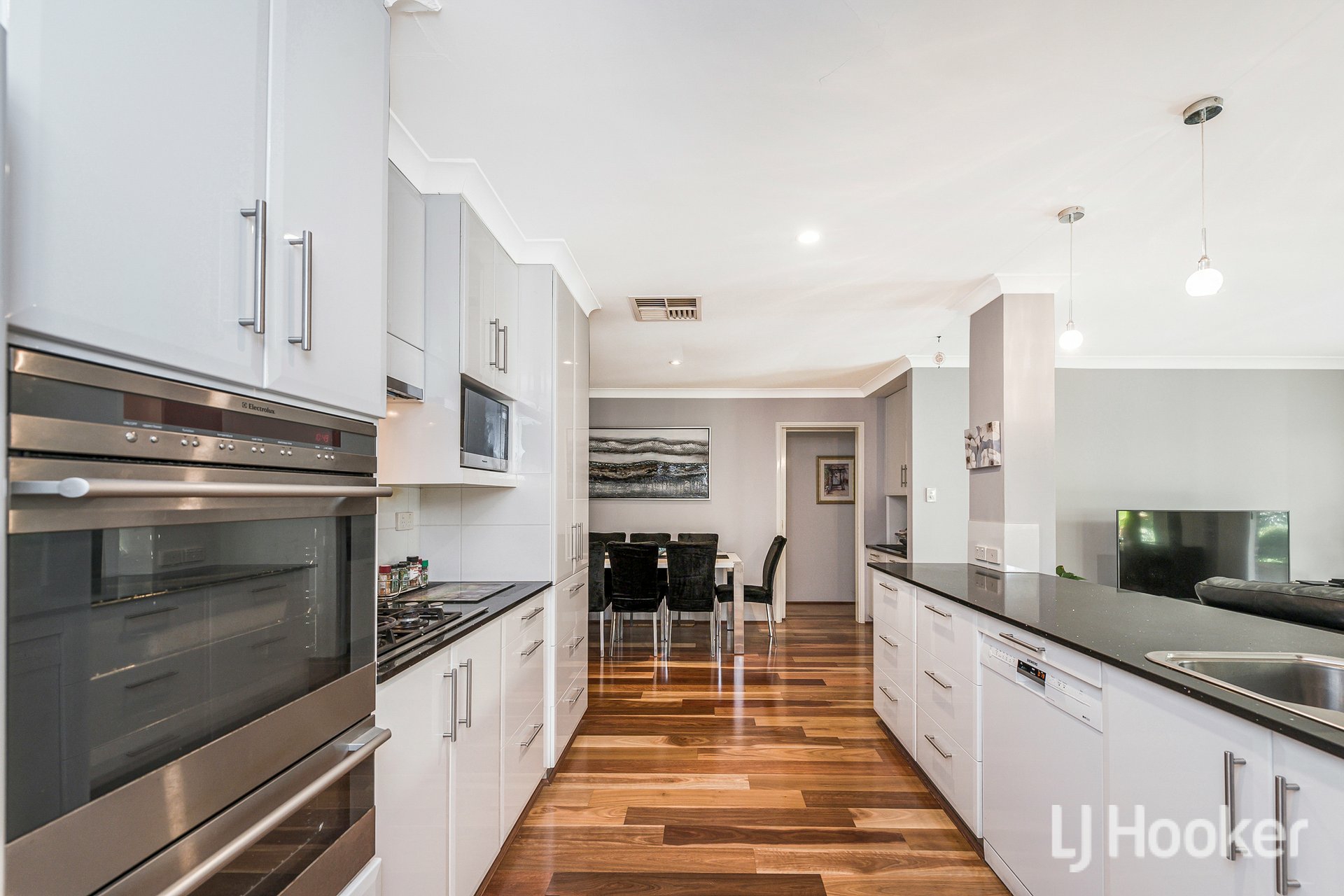 24 Sovereign Drive — photo 8 of 28