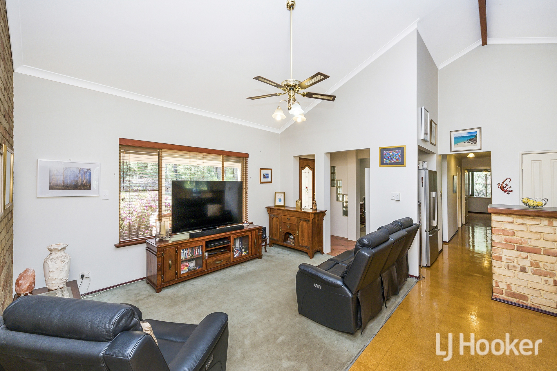 169 Versteeg Grove — photo 3 of 30