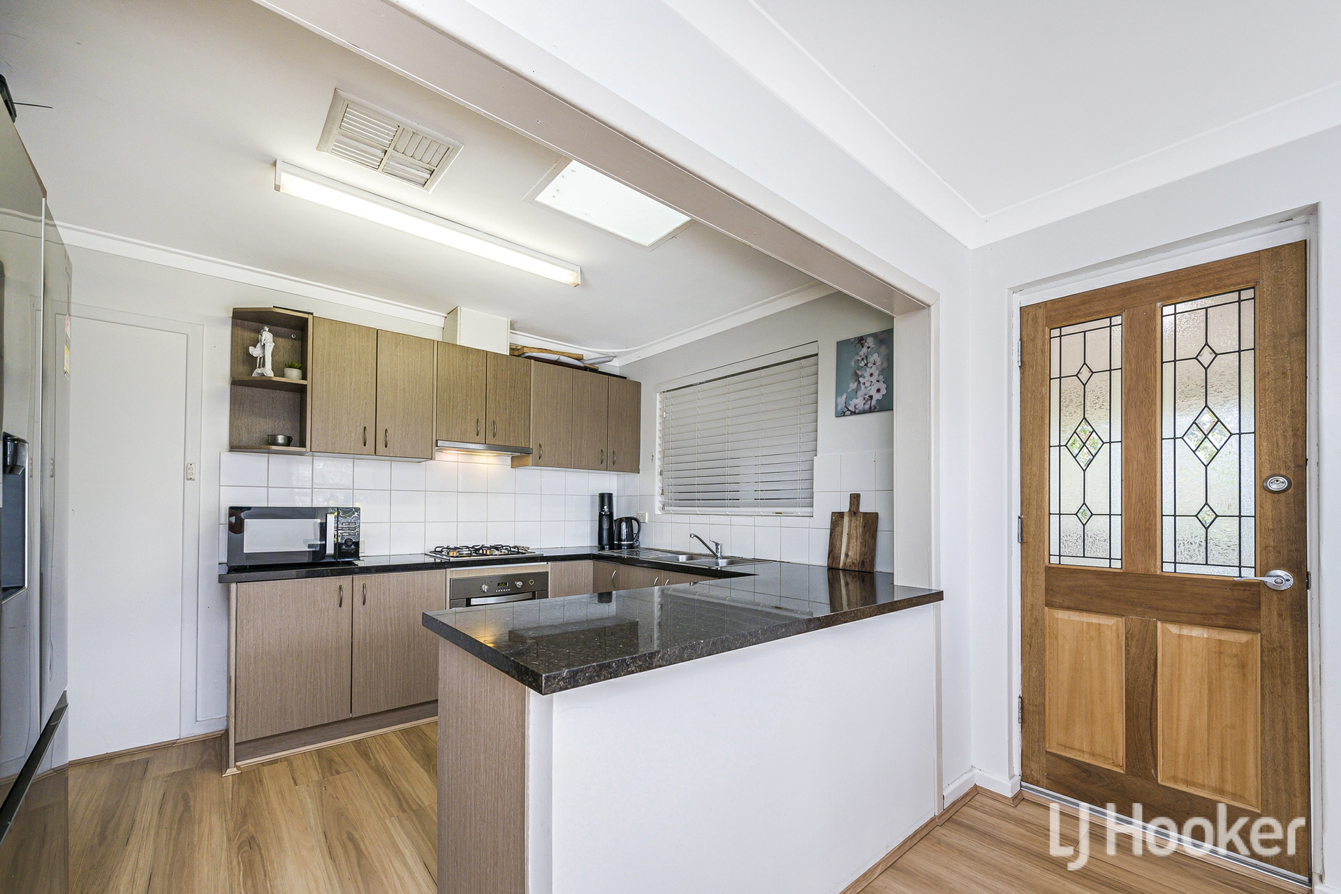 17 Bamlett Street — photo 6 of 28
