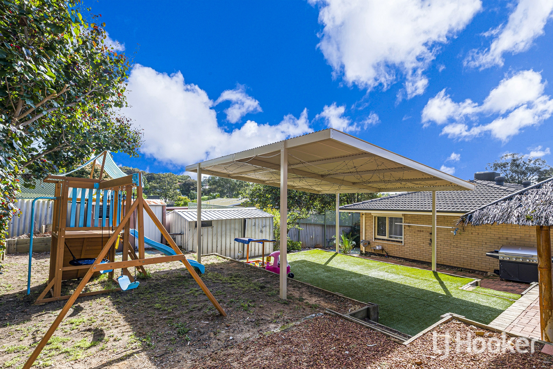 17 Bamlett Street — photo 21 of 28