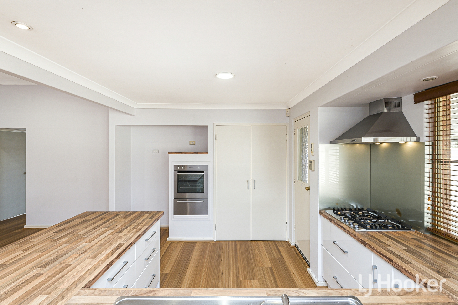 3 Rossell Place — photo 11 of 29
