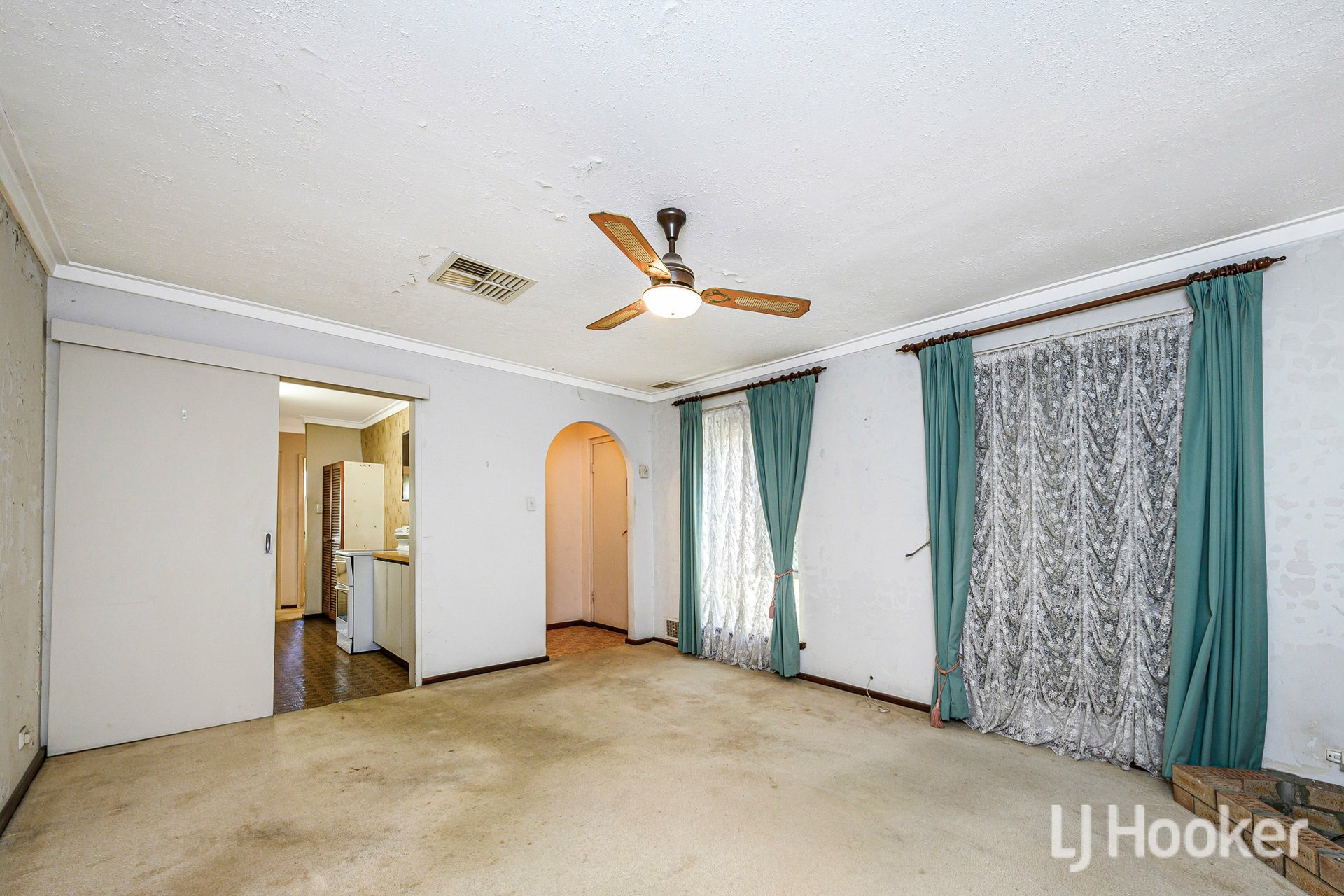 128 Berehaven Avenue — photo 4 of 22