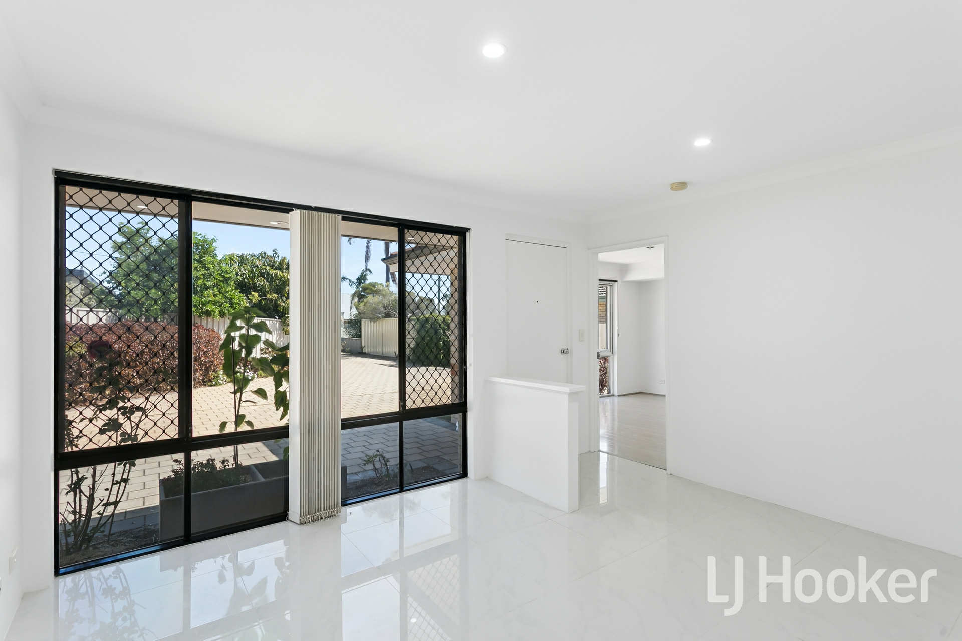 22A Leach Avenue — photo 2 of 20