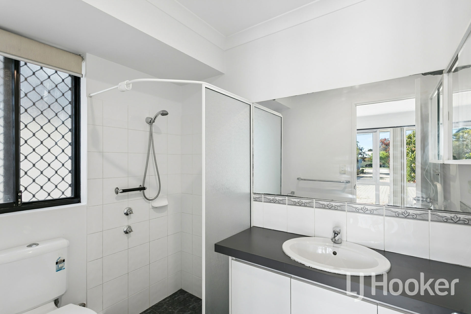 22A Leach Avenue — photo 11 of 20