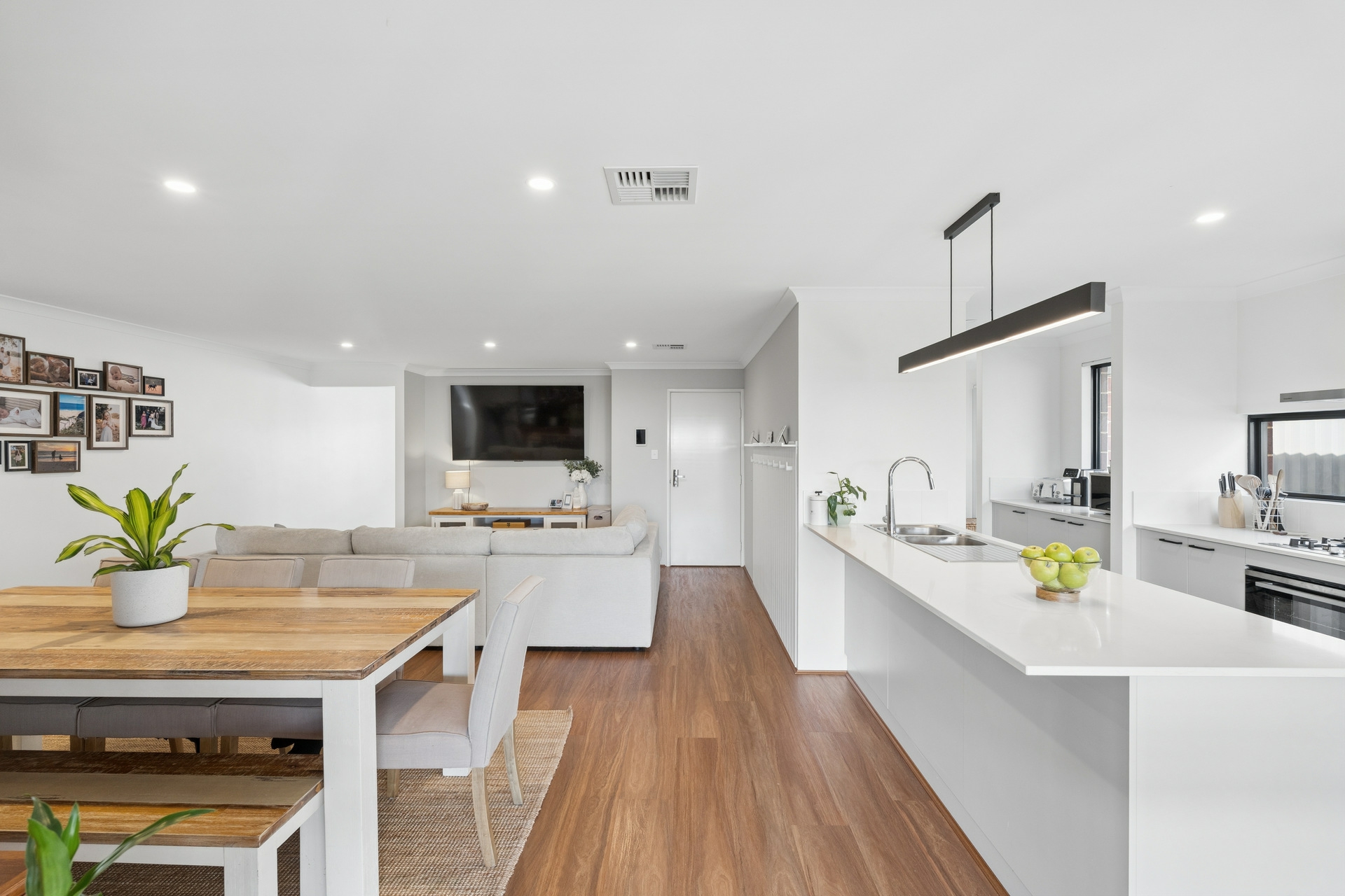 8 Nerang Road — photo 10 of 28