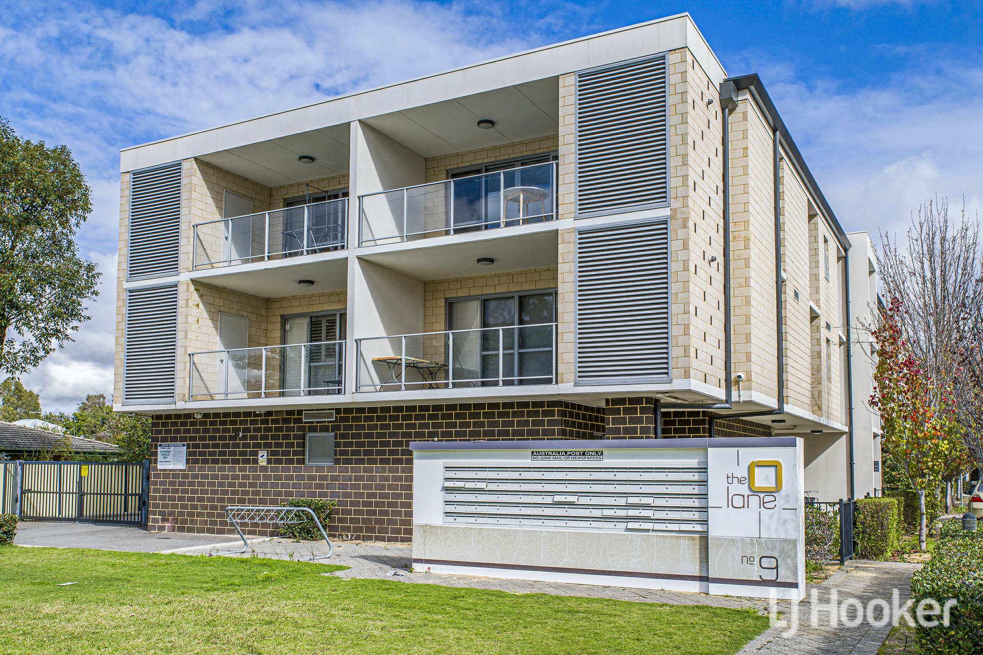 215/9 Central Terrace — photo from LJ Hooker Thornlie | Canning Vale